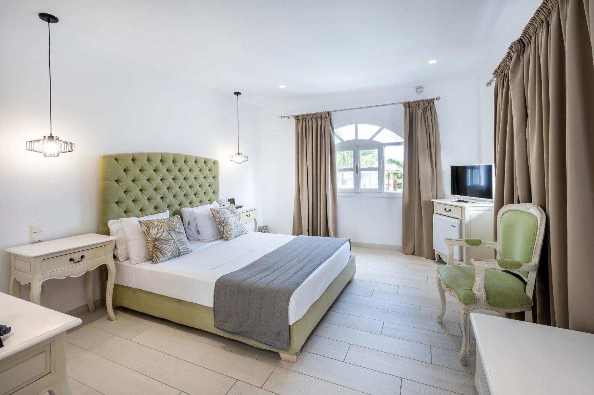 Smy Mediterranean White Santorini (adults Only) 4*