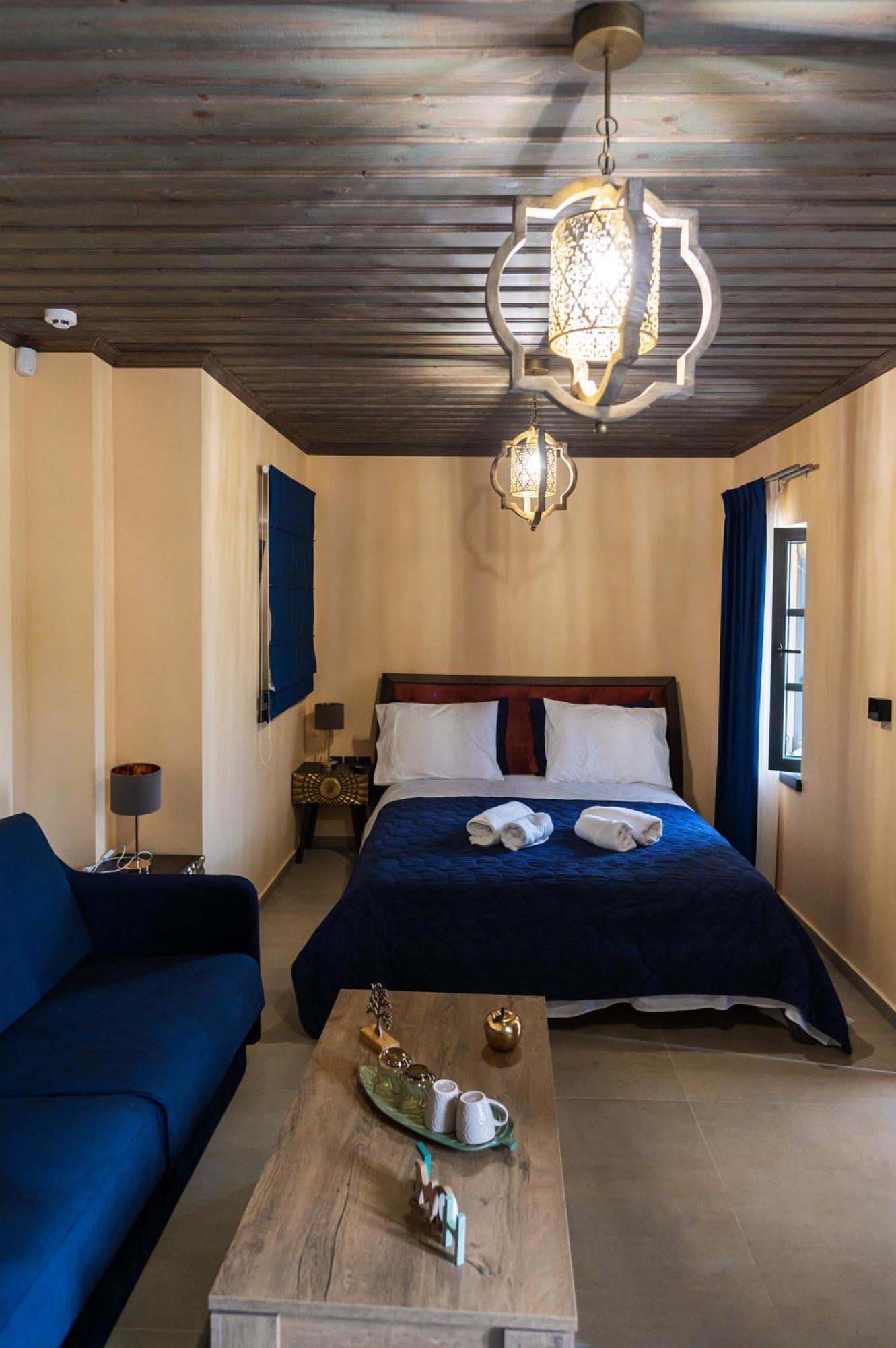The Five Keys Guest house Monodendri