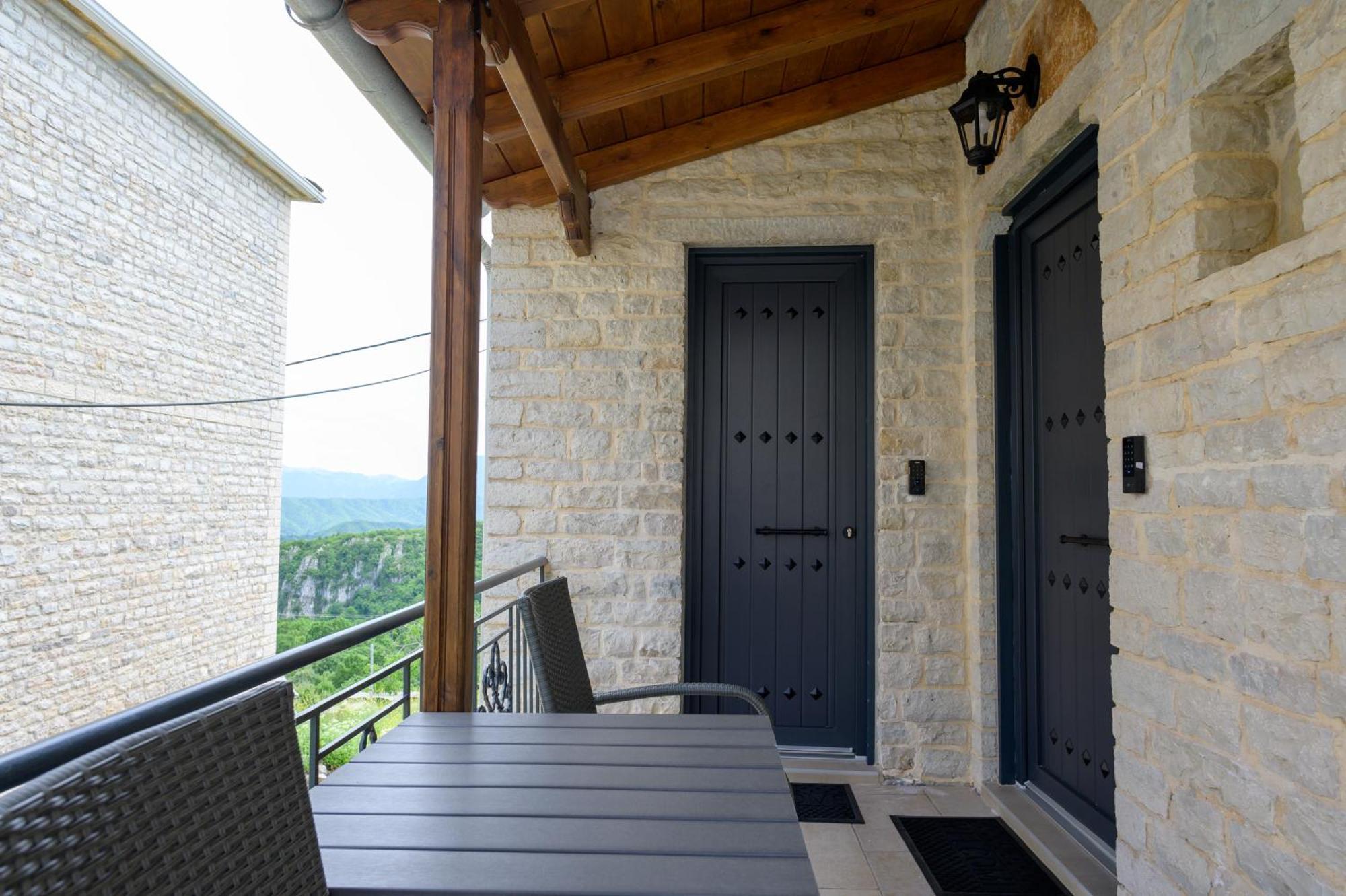 Guest house The Five Keys *