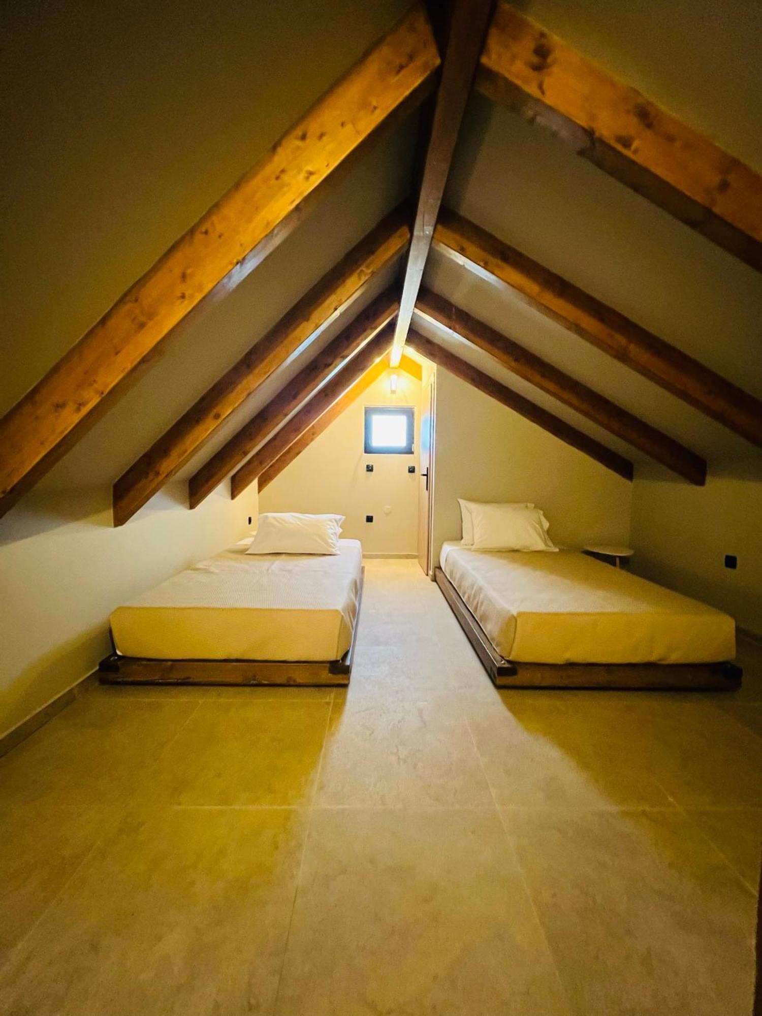 Athilia Aparthotel *