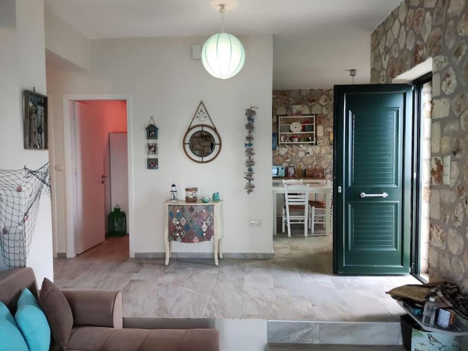 Korina's House Villa *