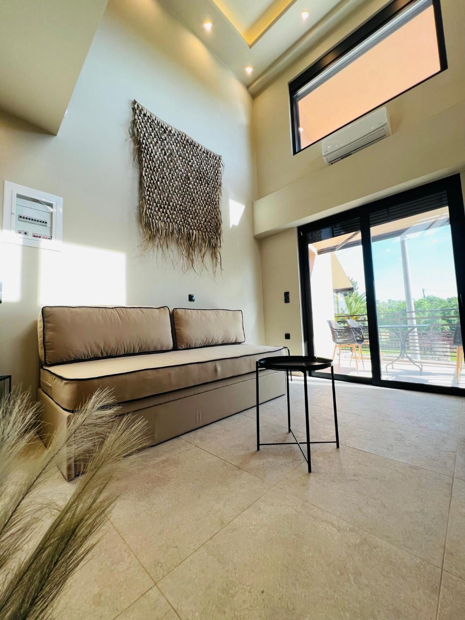 Athilia Aparthotel *