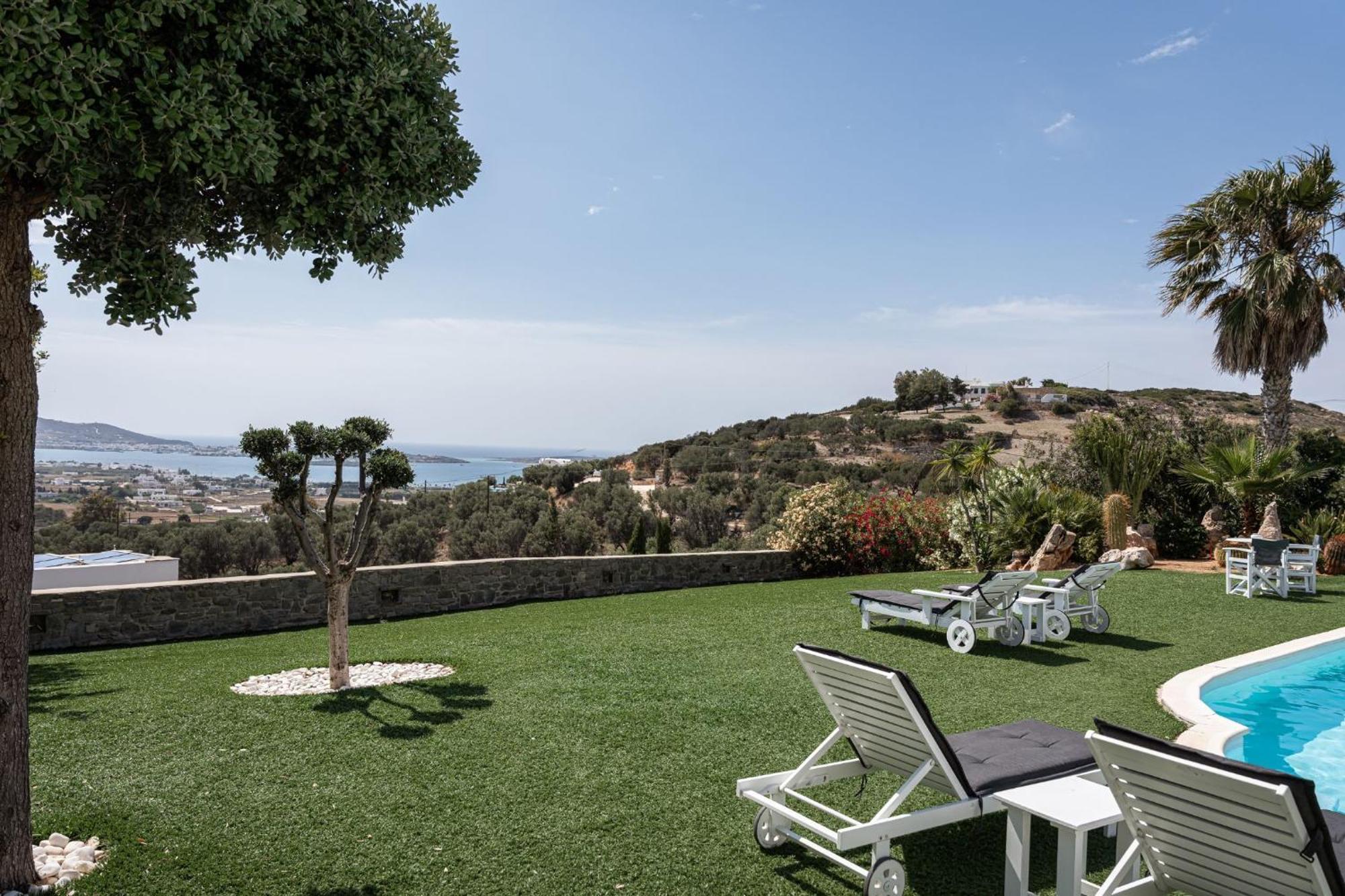 Phos Parikia (Paros)
