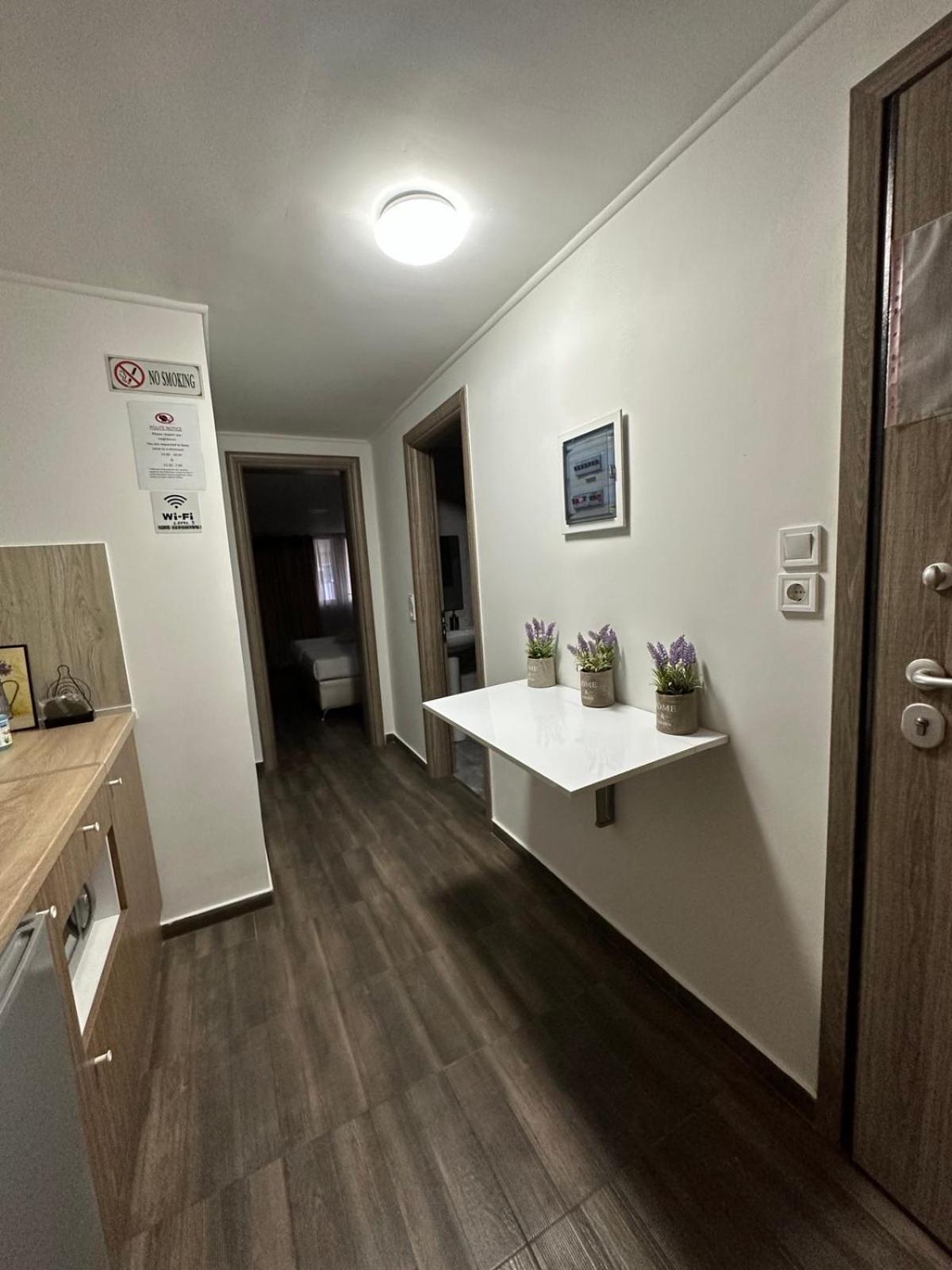 Kris Boy Apartment *