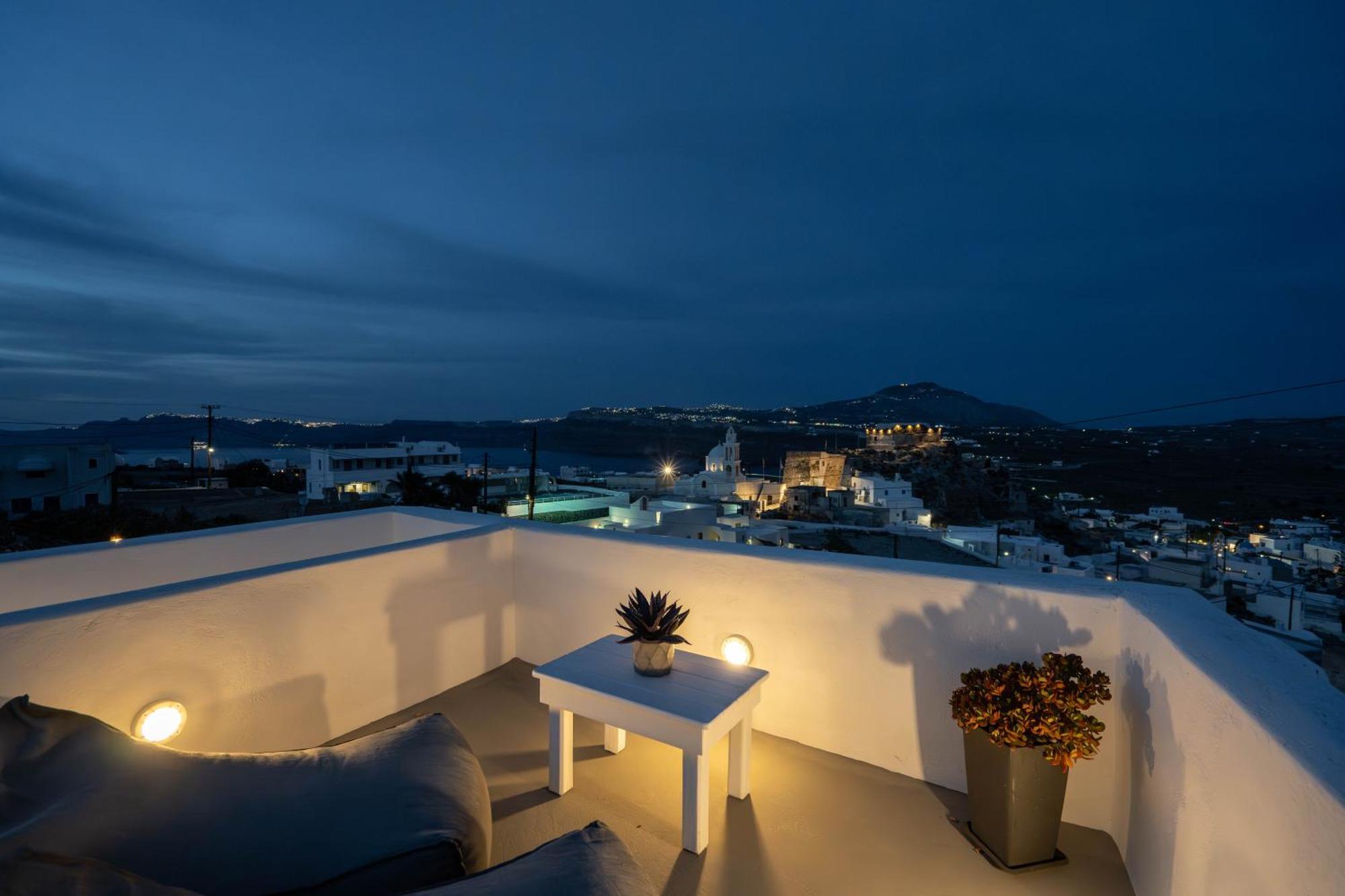 Hotel Santorita Suites