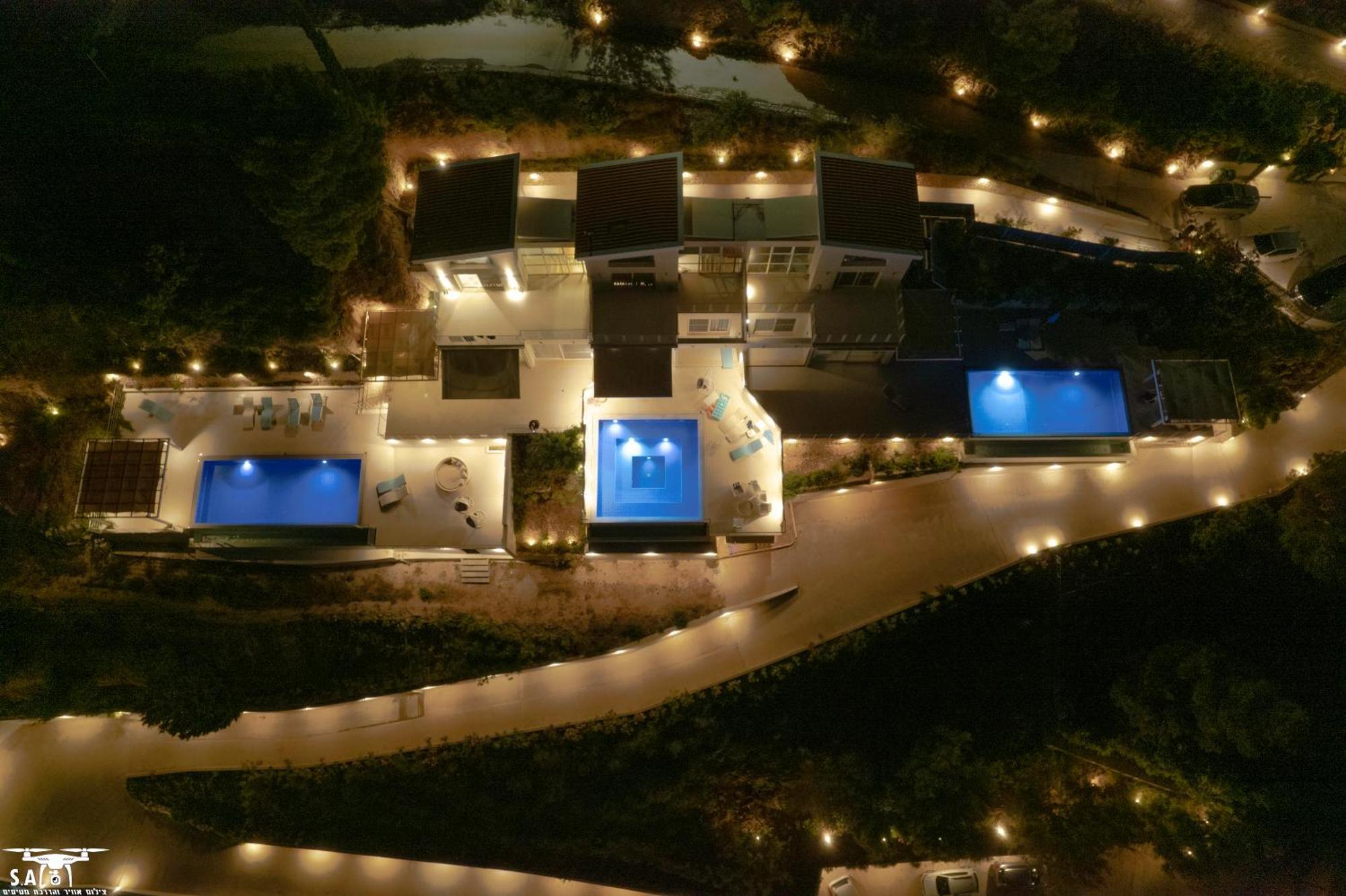 Okeanos Luxury -
