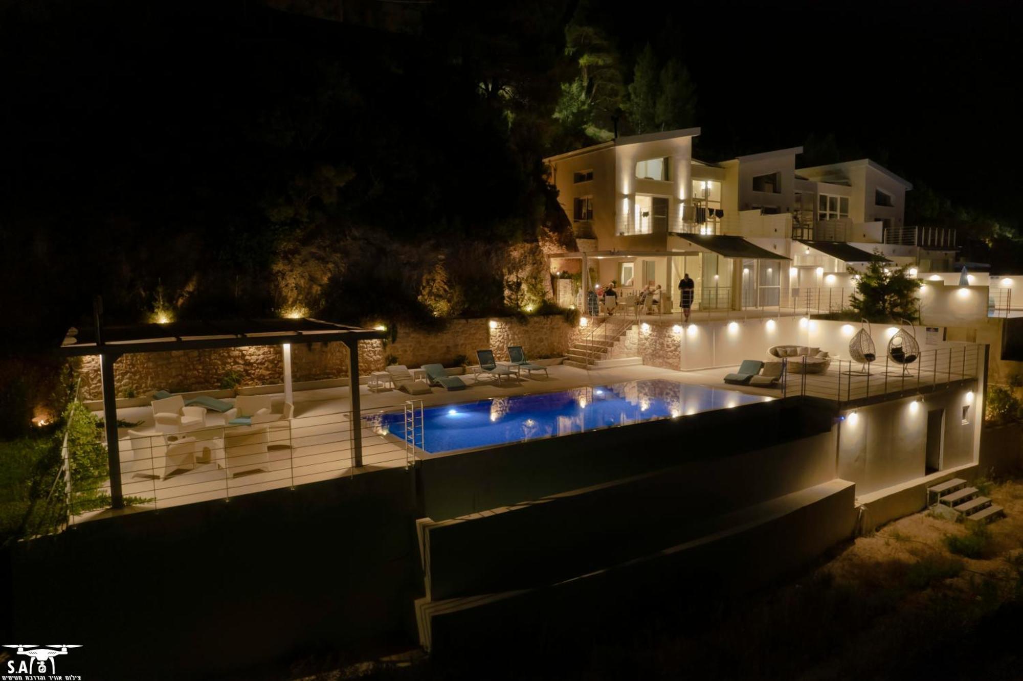 Okeanos Luxury - * Athanion