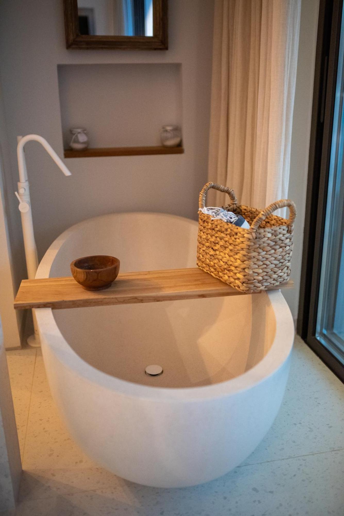 Amethyst Selene Couple's Hideaway Hotel