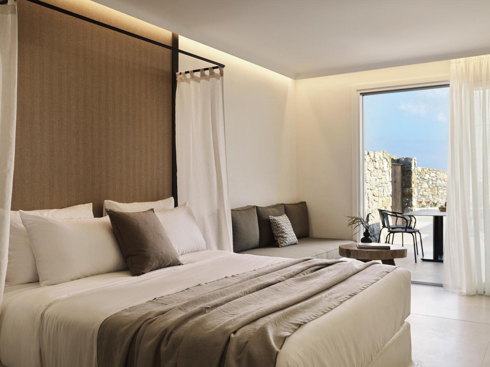 Ezio Bo Luxury Living Hotel 3*