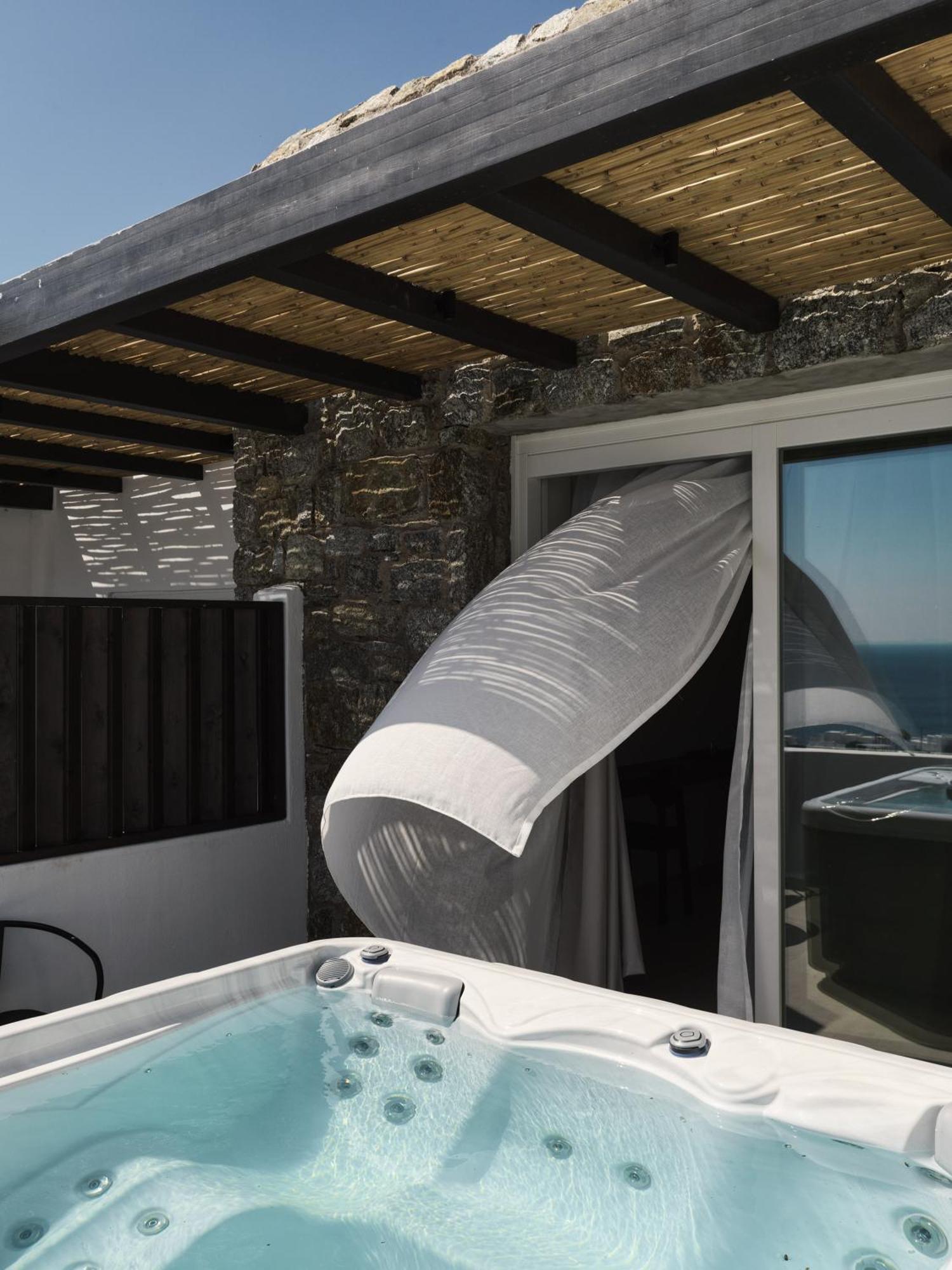 Ezio Bo Luxury Living 3*