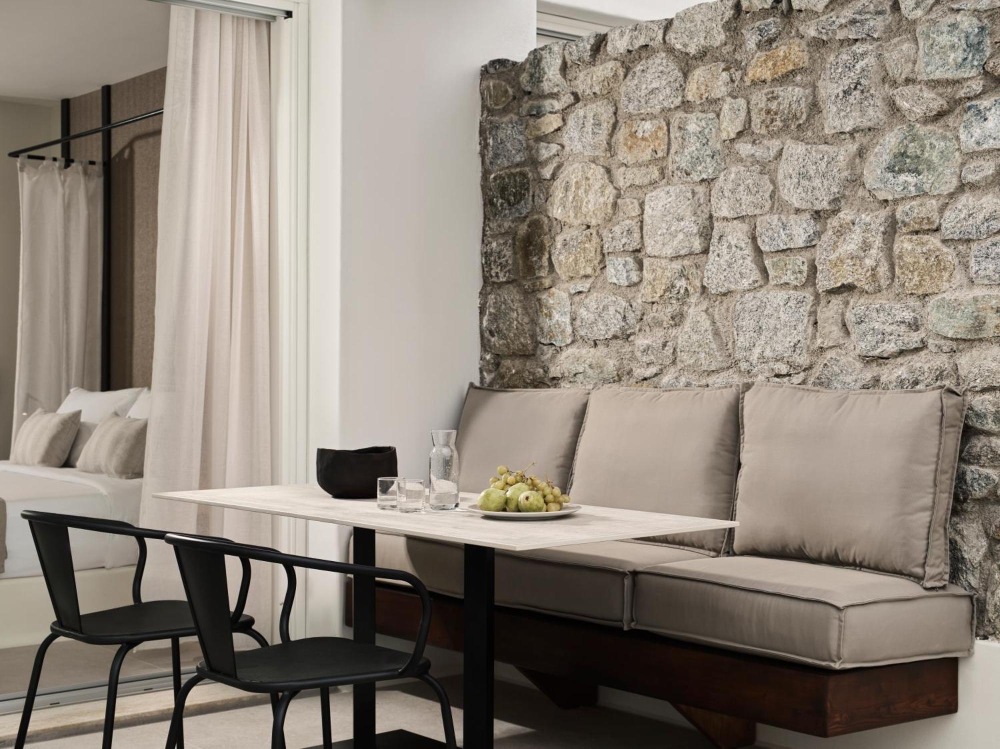 Ezio Bo Luxury Living Hotel 3*