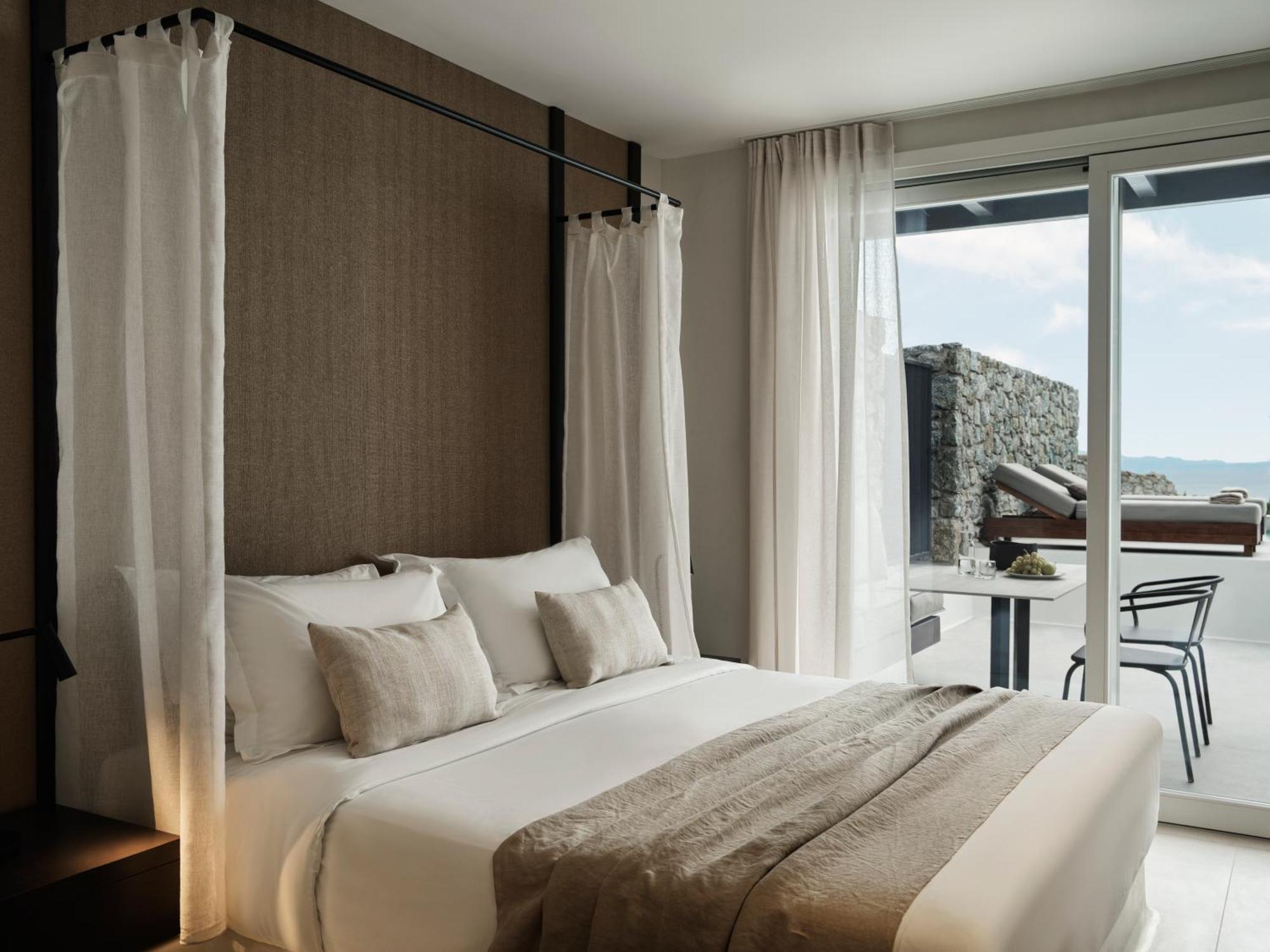 Ezio Bo Luxury Living Hotel 3*