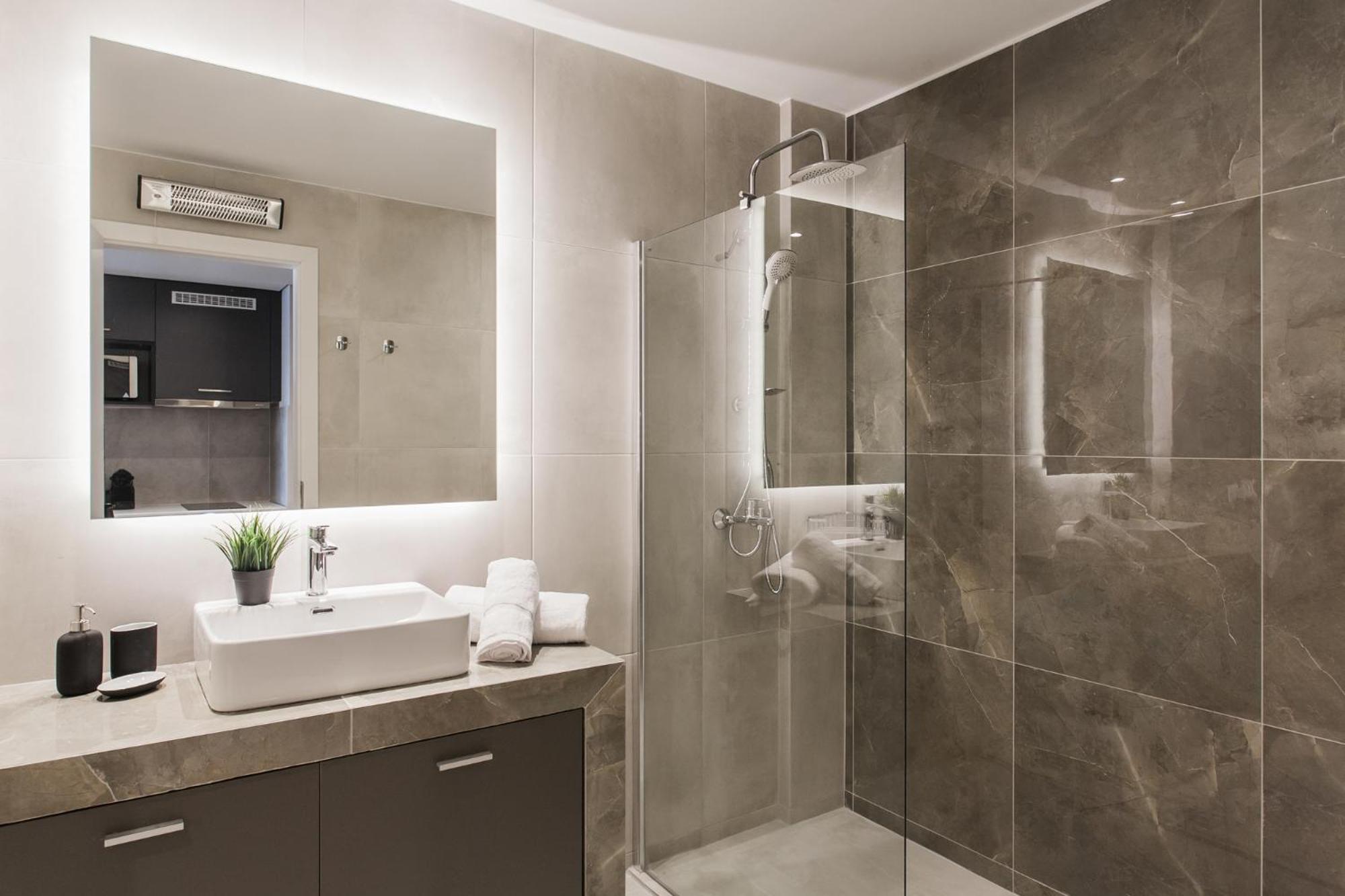 Wyz Aparthotel *