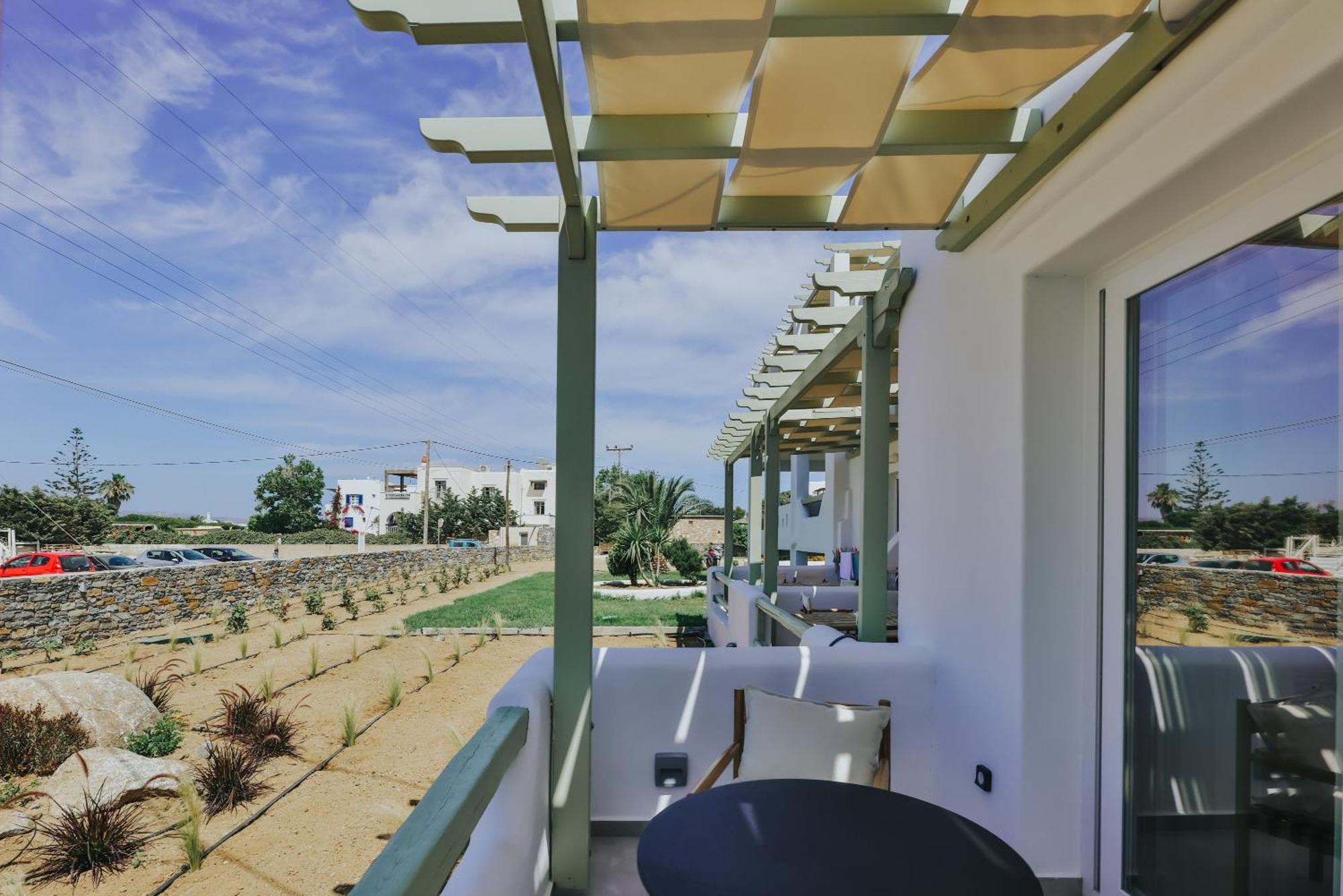 Veranda Apartment *