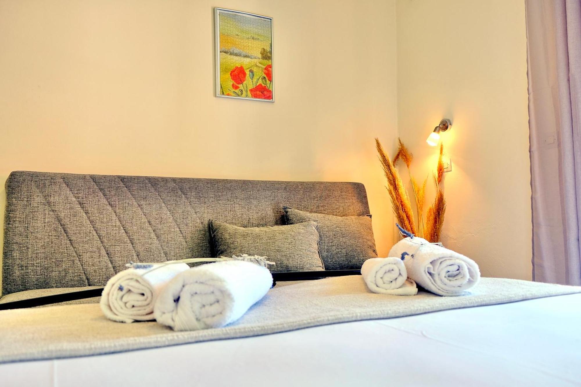 Aparthotel Kapougiati