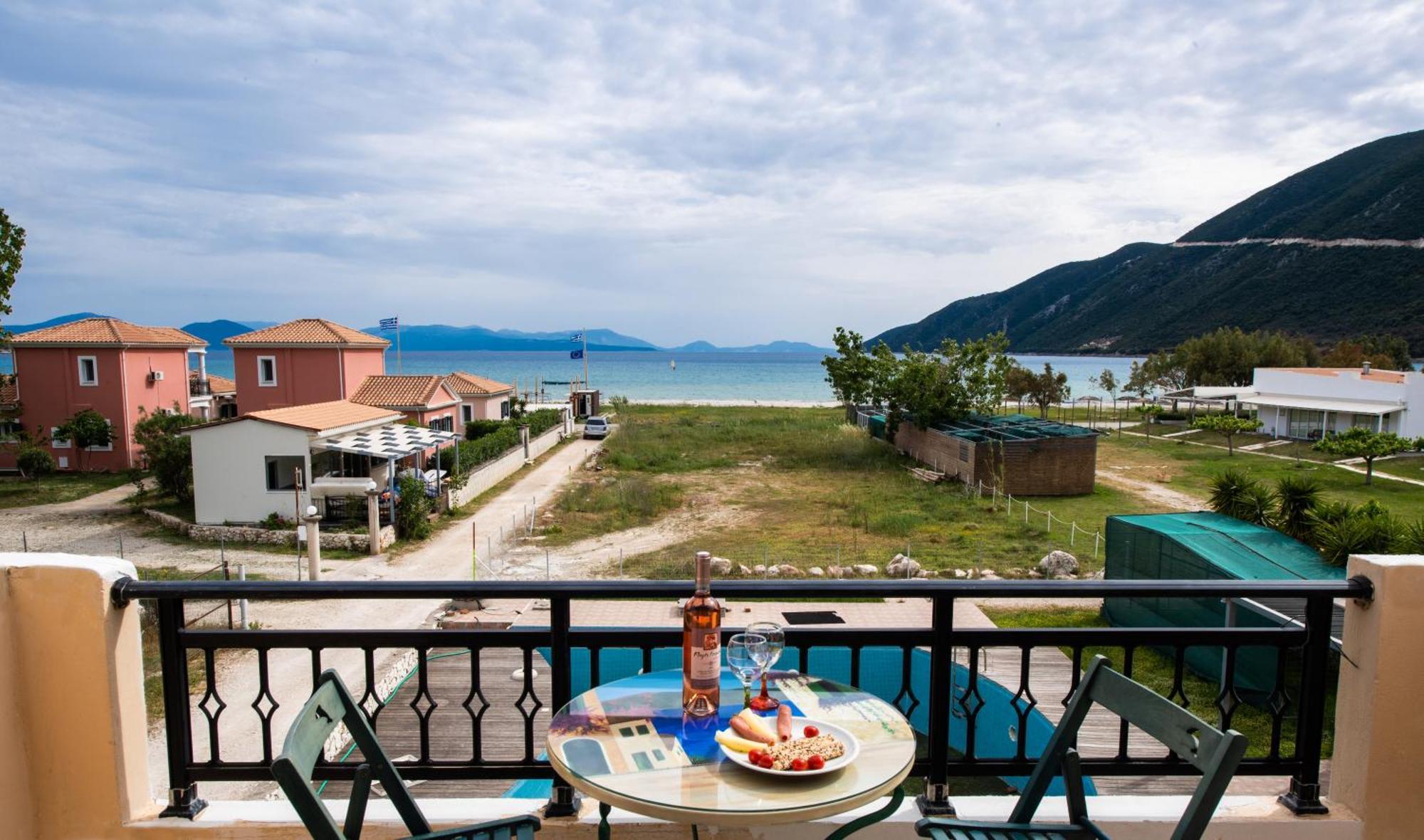 Calypso Luxury Aparthotel 3*