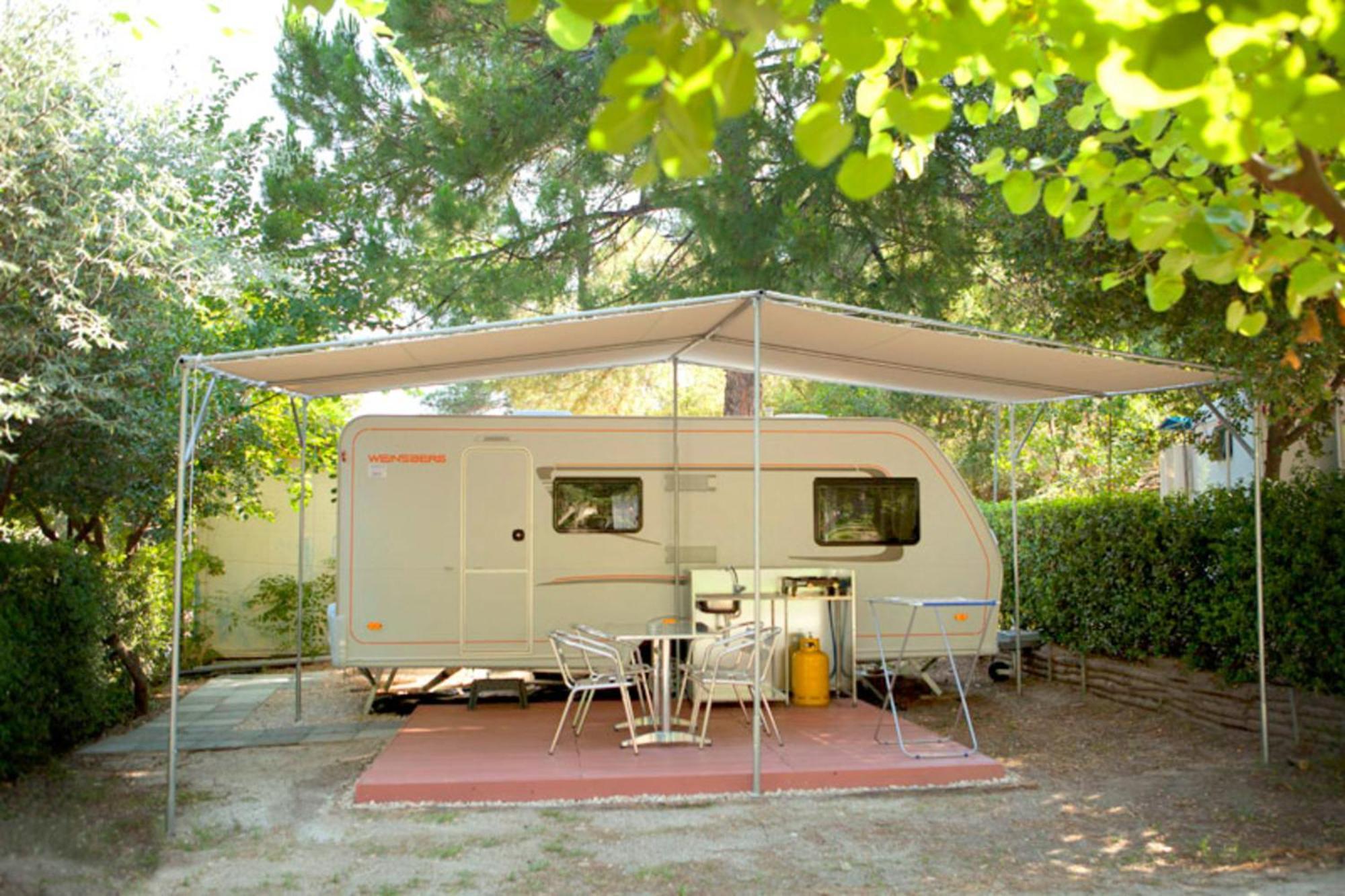 Campsite Armenistis & Sarti