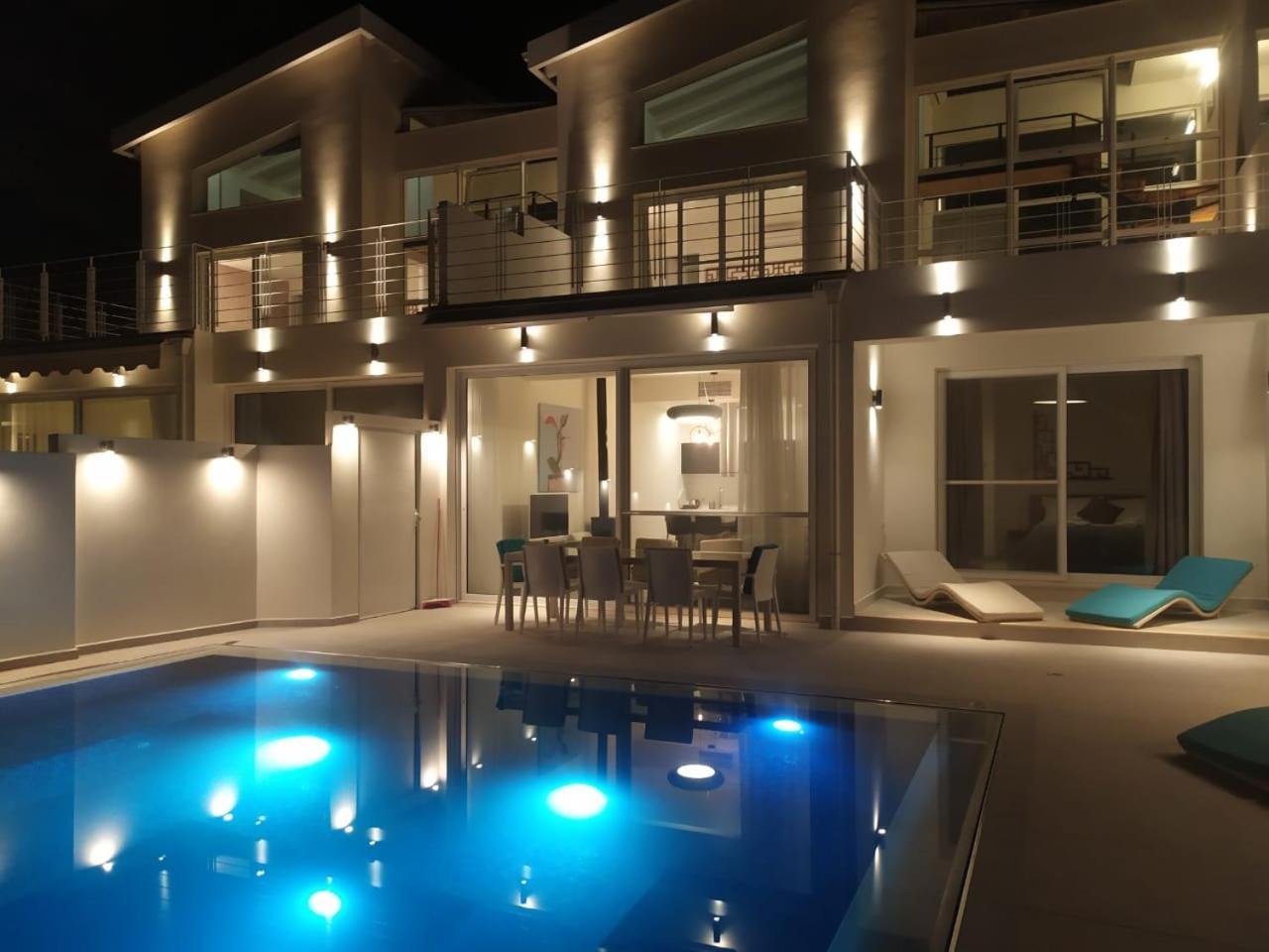 Okeanos Luxury -