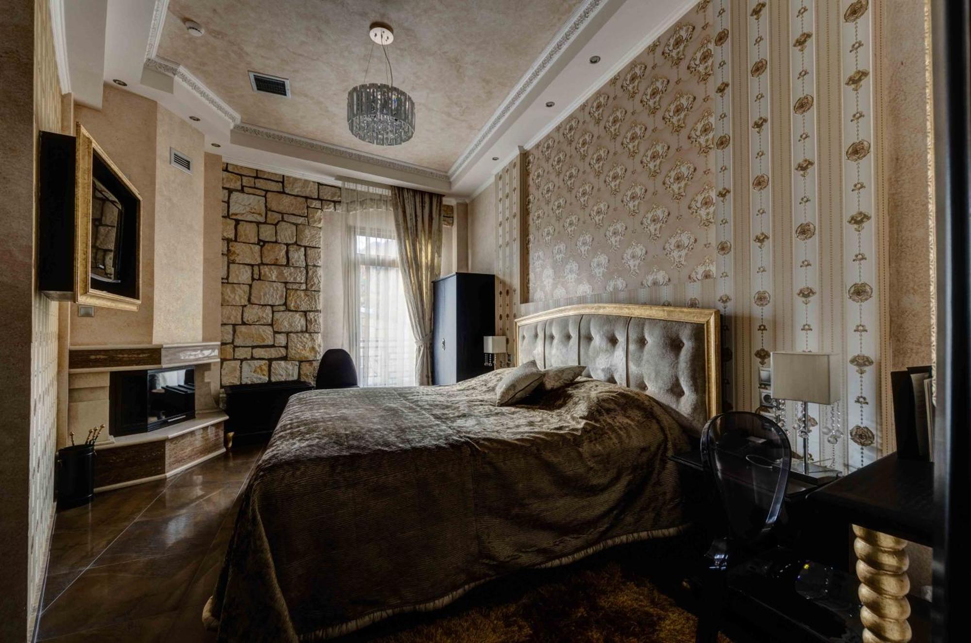 Chateau Rond Boutique & Hotel 3*