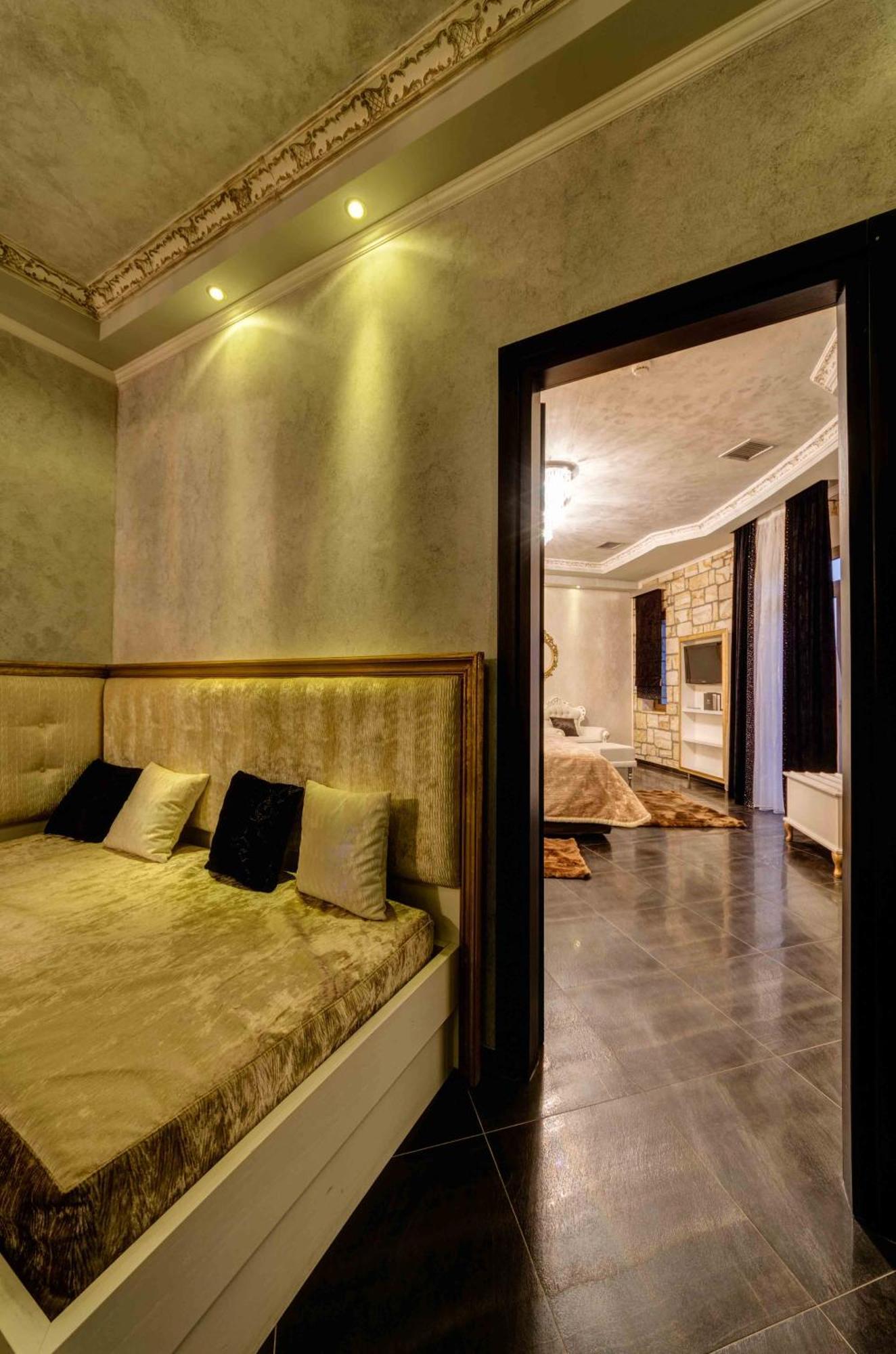 Chateau Rond Boutique & Loutraki (Pella)