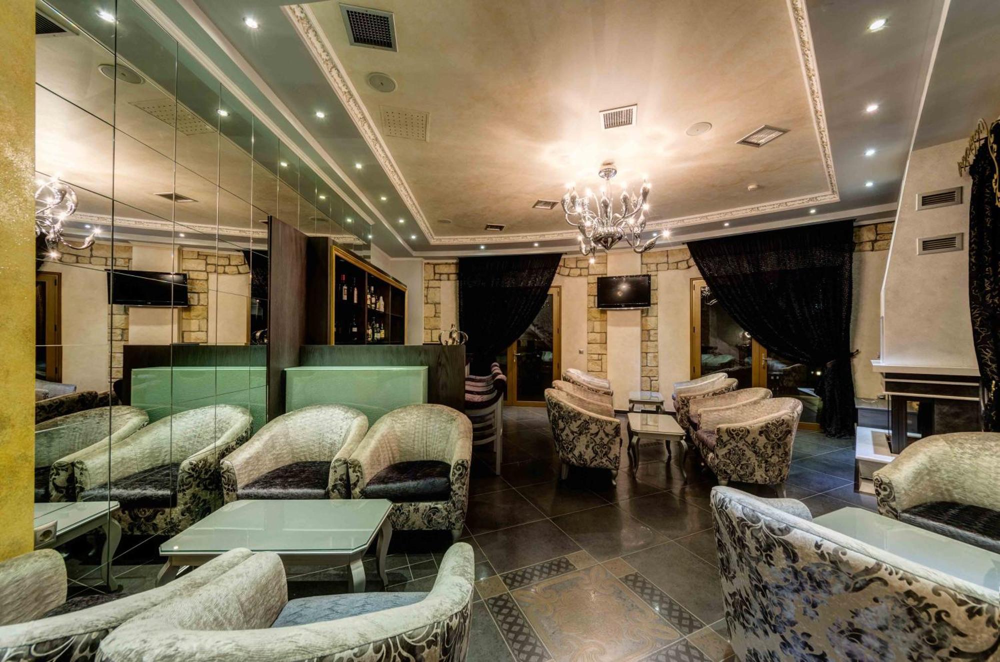Chateau Rond Boutique & Hotel