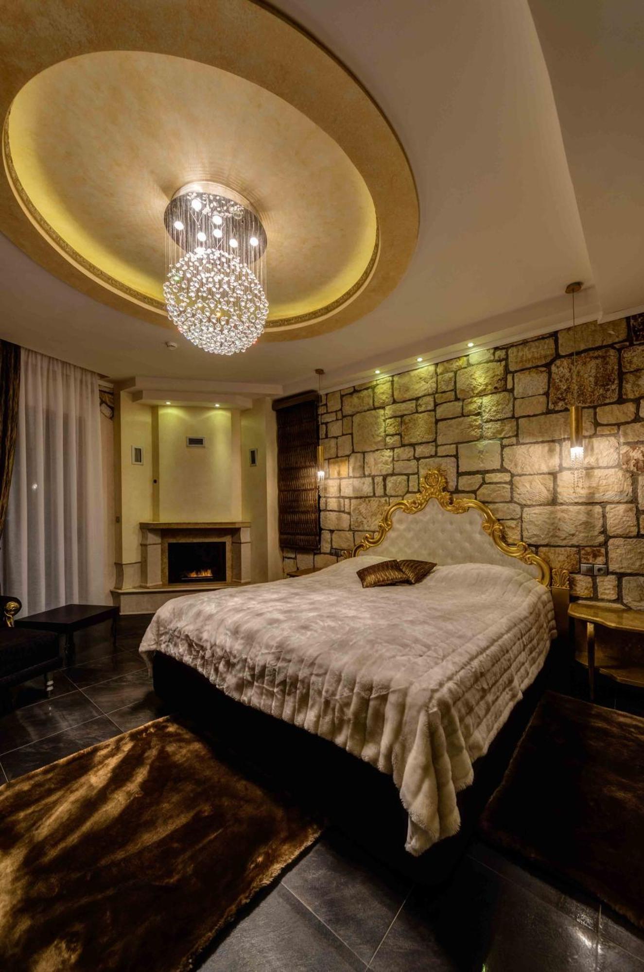 Hotel Chateau Rond Boutique & 3*