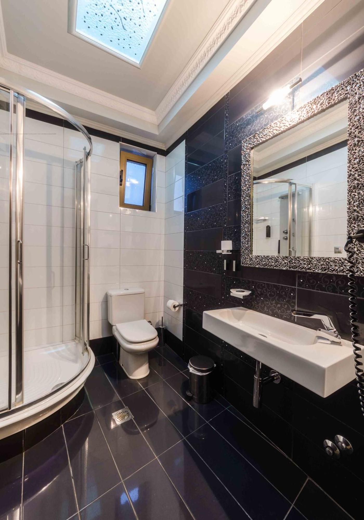 Chateau Rond Boutique & Hotel
