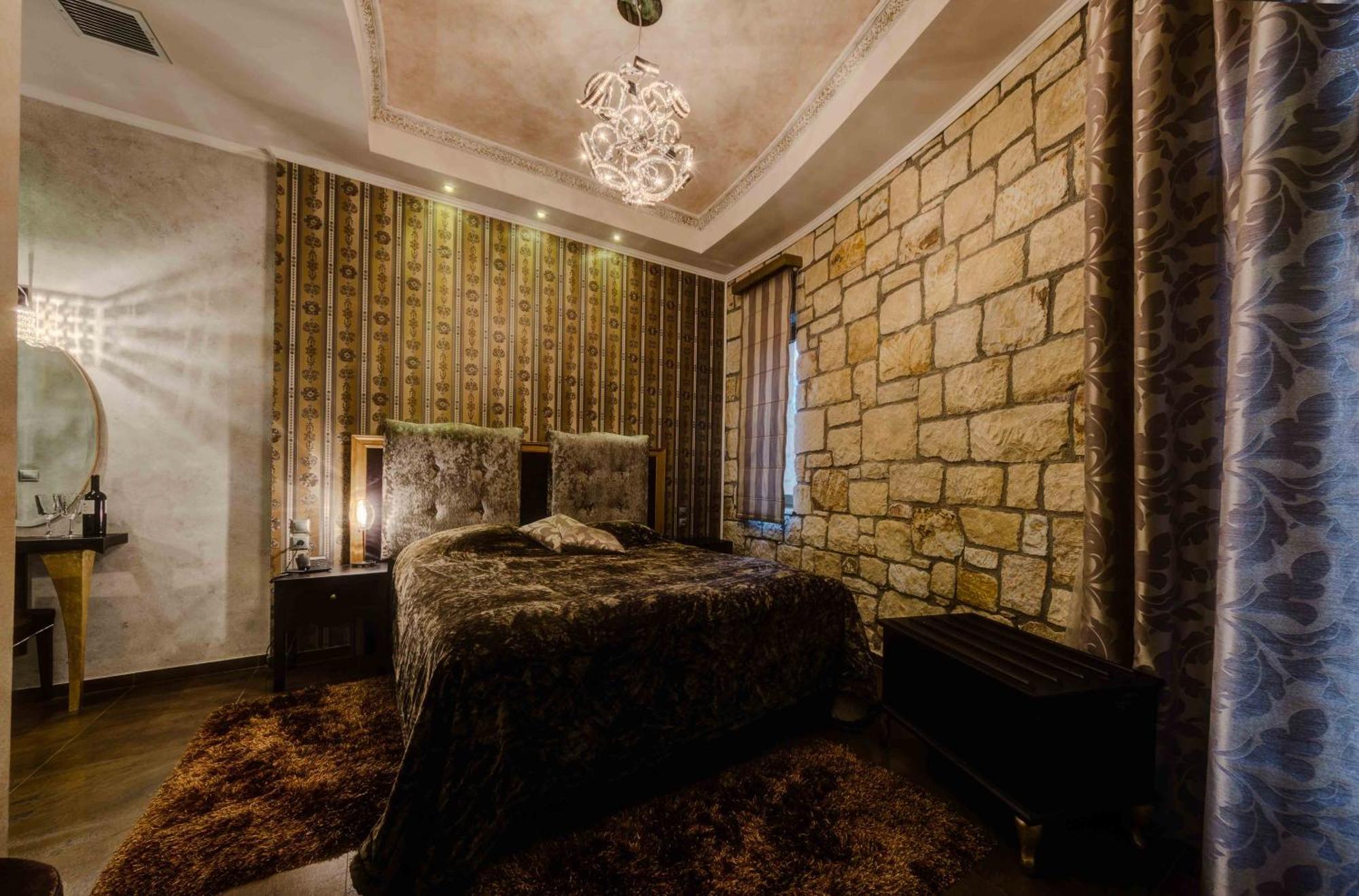 Chateau Rond Boutique & Hotel 3*