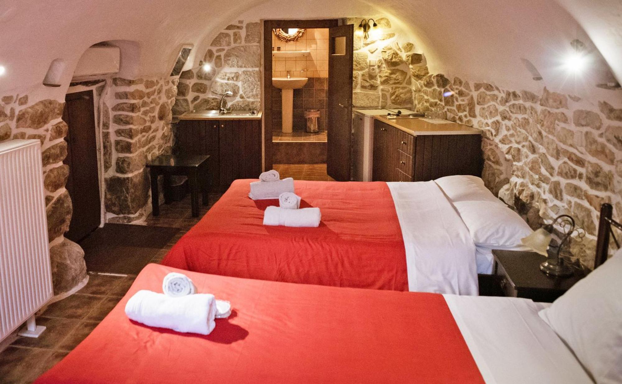 Toxotis Aparthotel