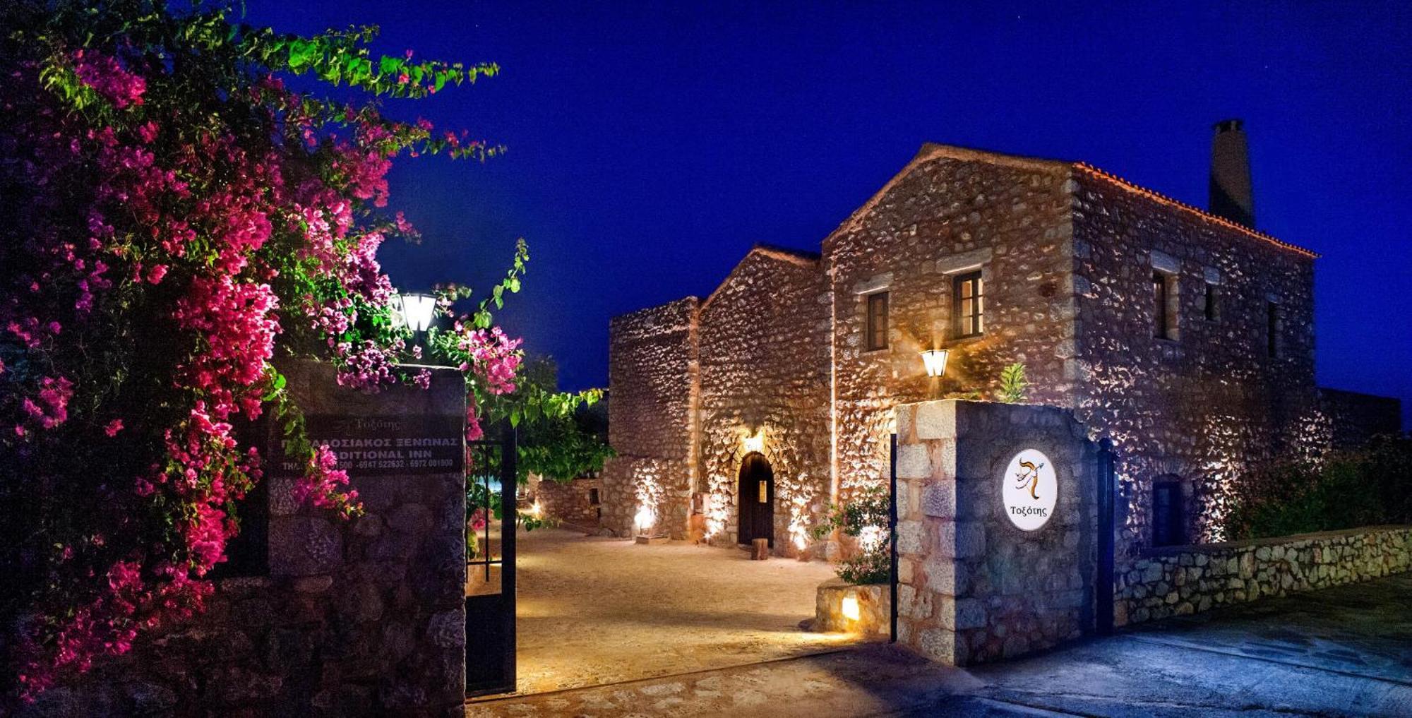 Toxotis Pyrgos Dirou