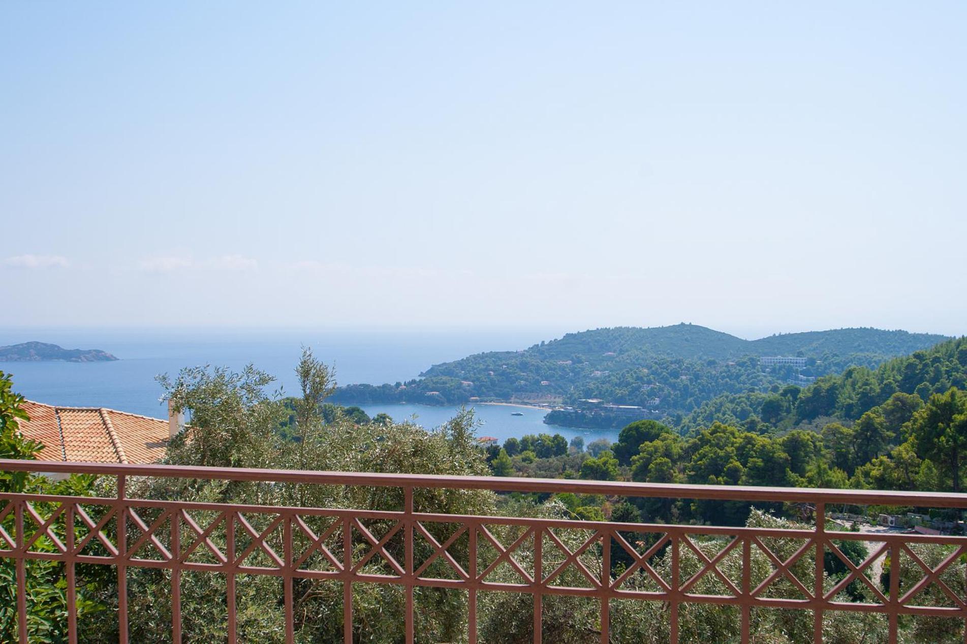Villa Sunny Skiathos Town
