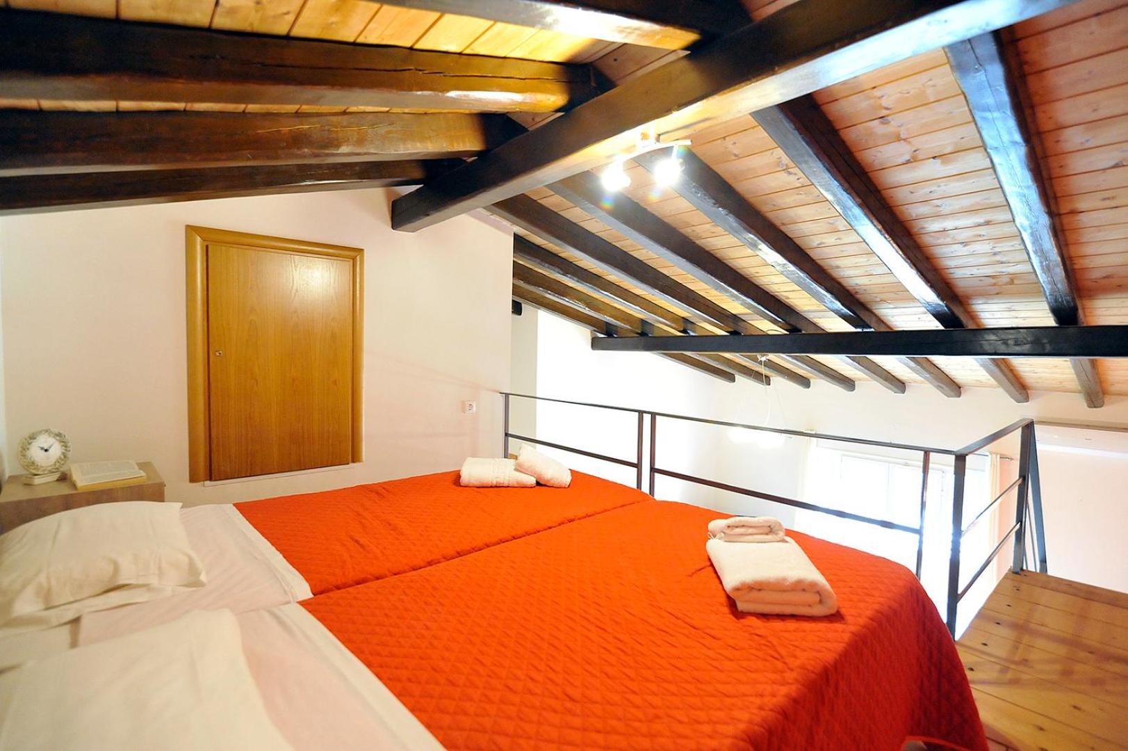 Pyramid Apartment Agios Spyridon (Corfu)
