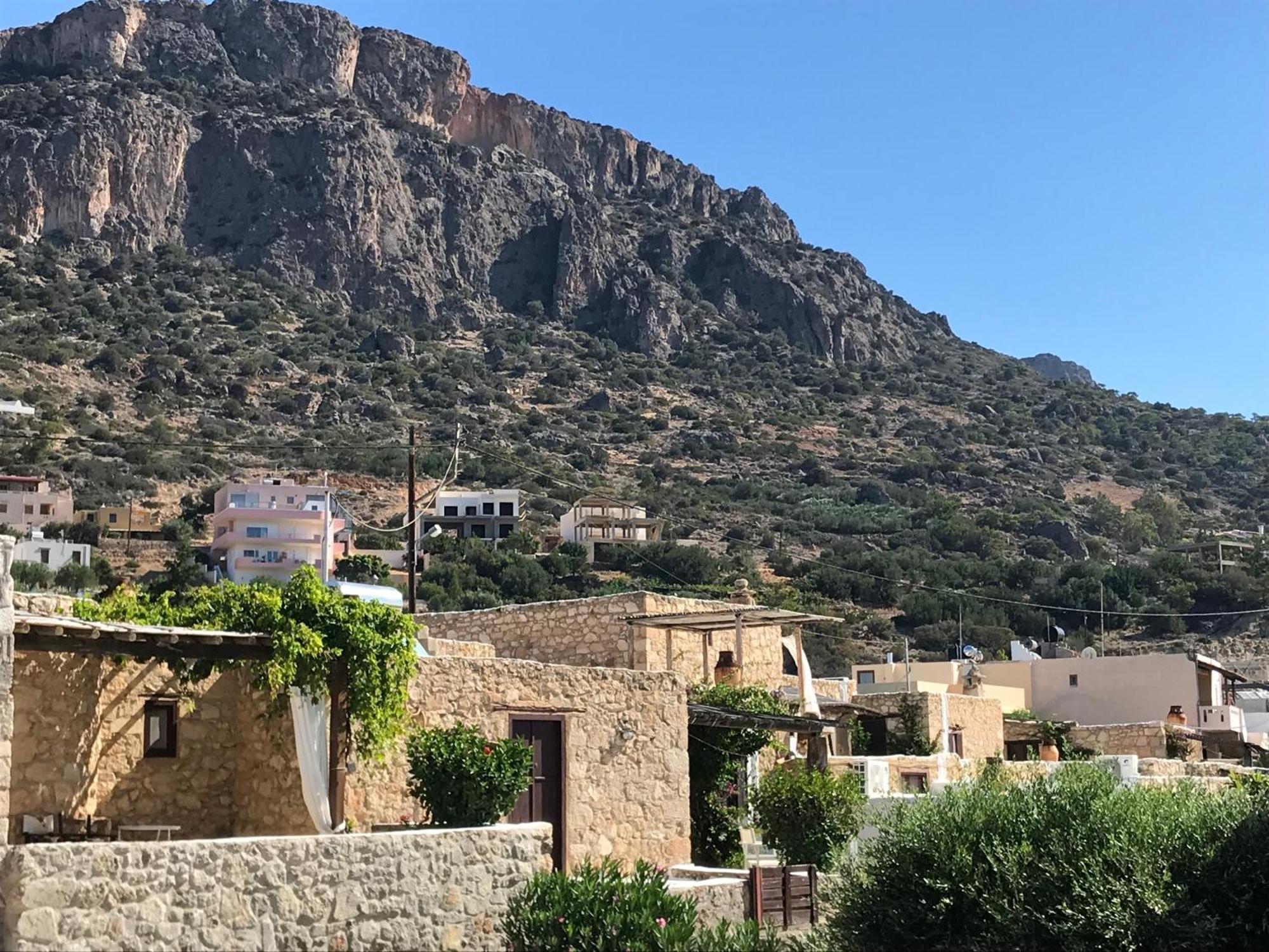 Traditional Aparthotel 4*