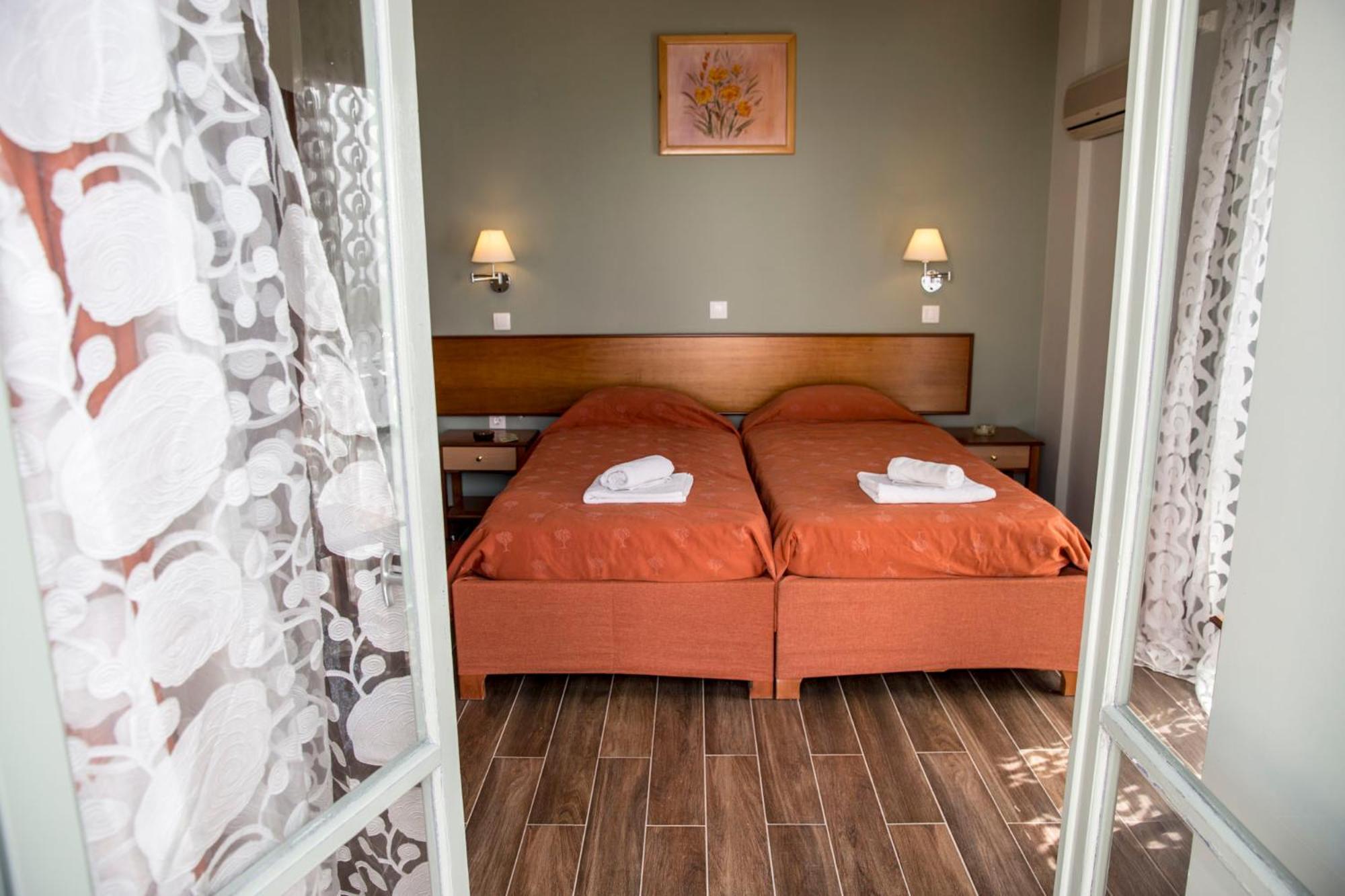 Aparthotel Togias Aegina