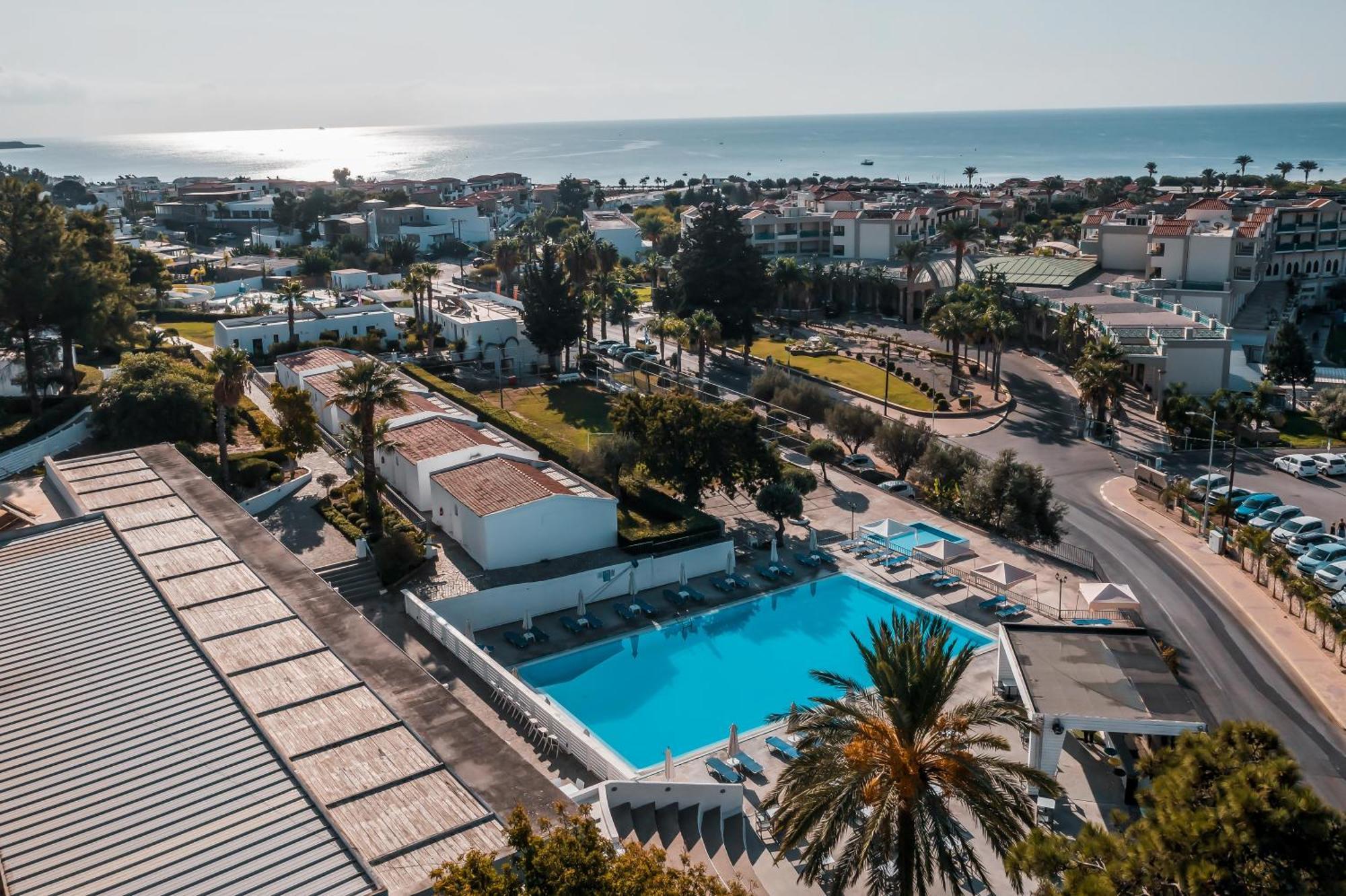 Hotel Aiora 3*