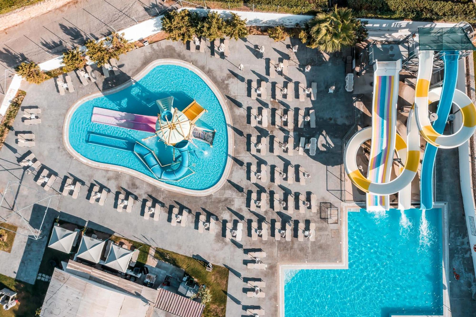Aiora Hotel