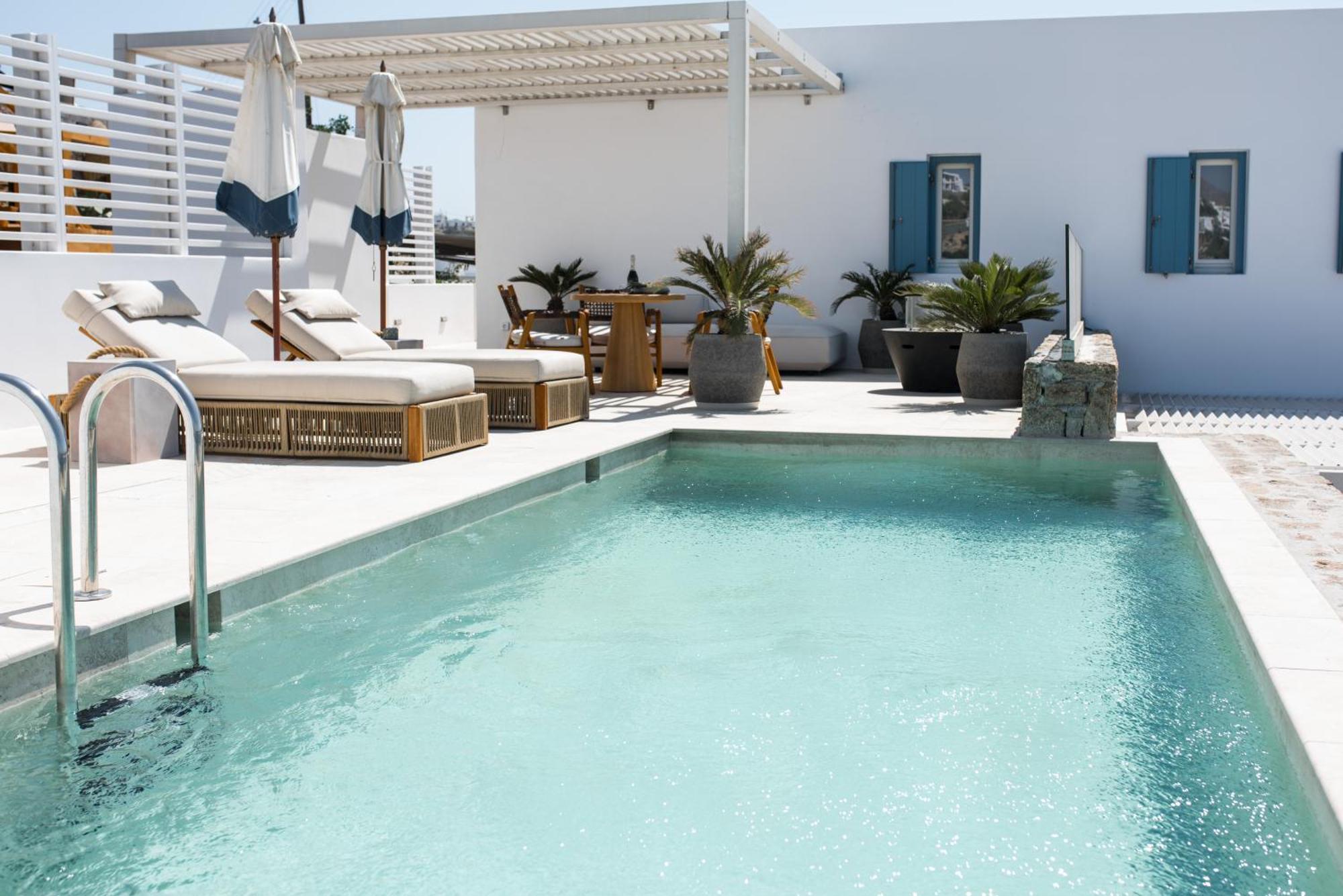 νumi Boutique Hotel