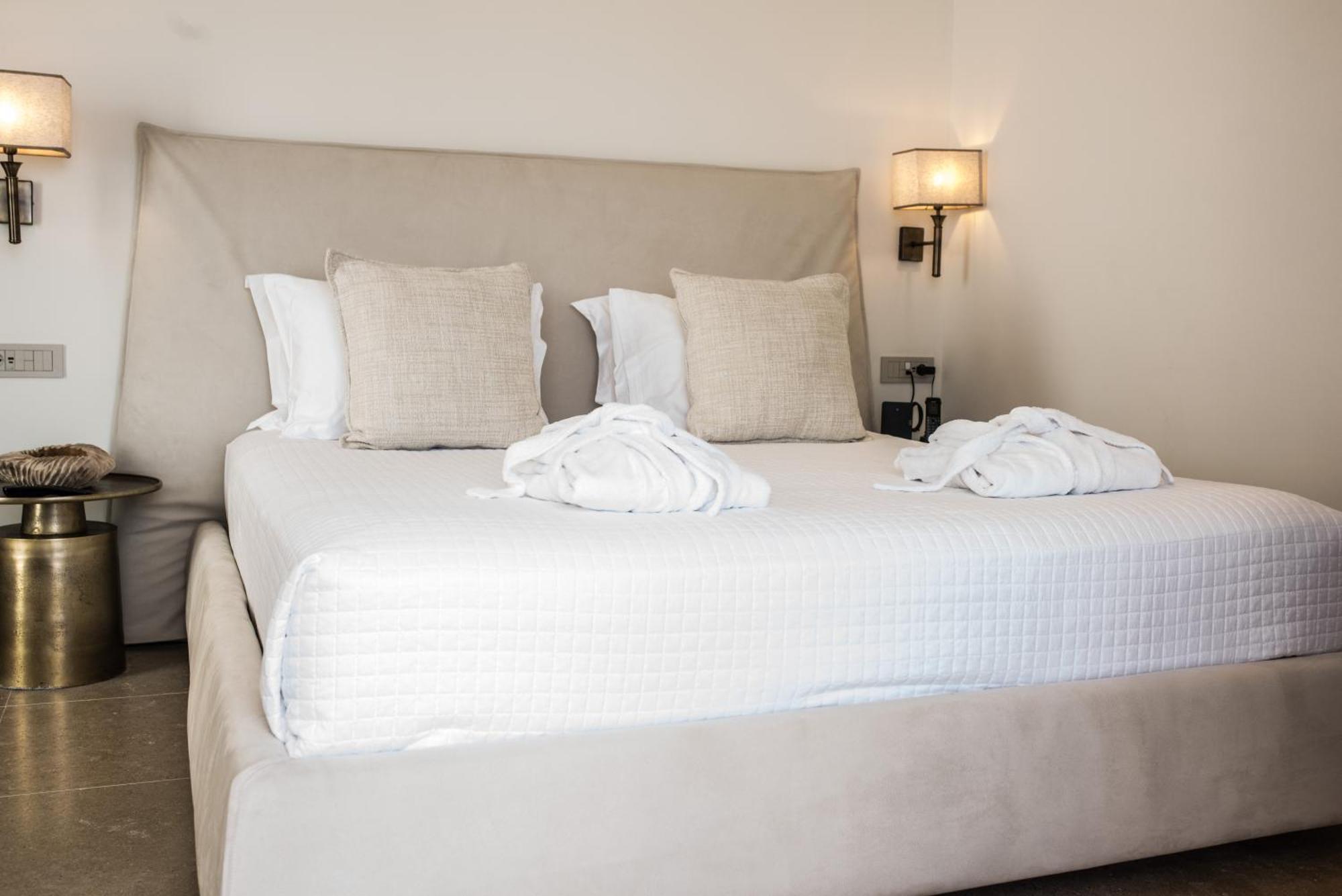 νumi Boutique Hotel *