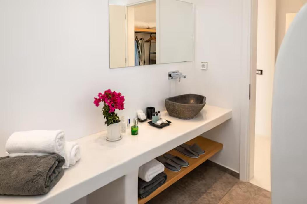 Aparthotel Piccole Kamari (Santorini)