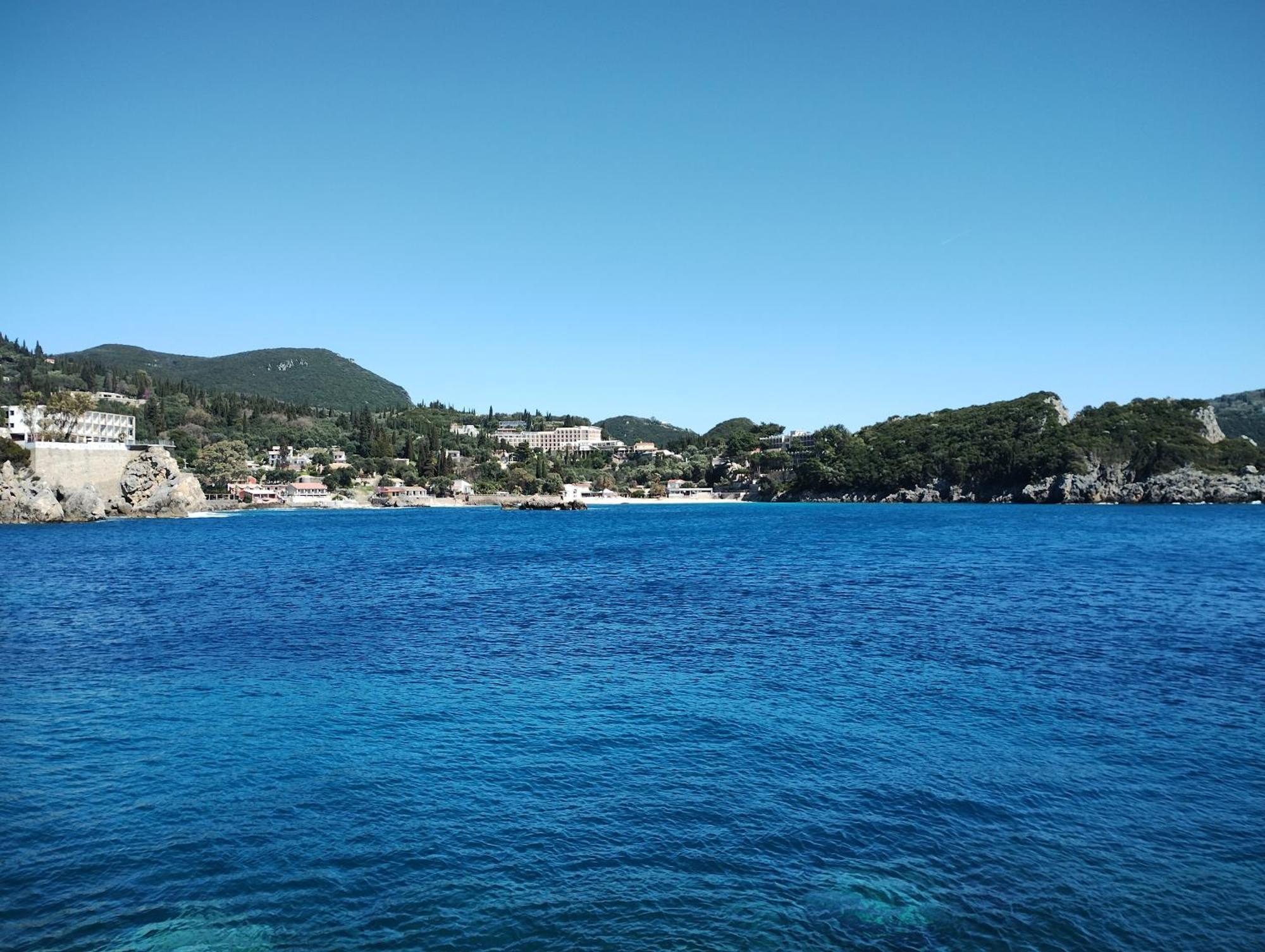 Vista Infinita Lakones