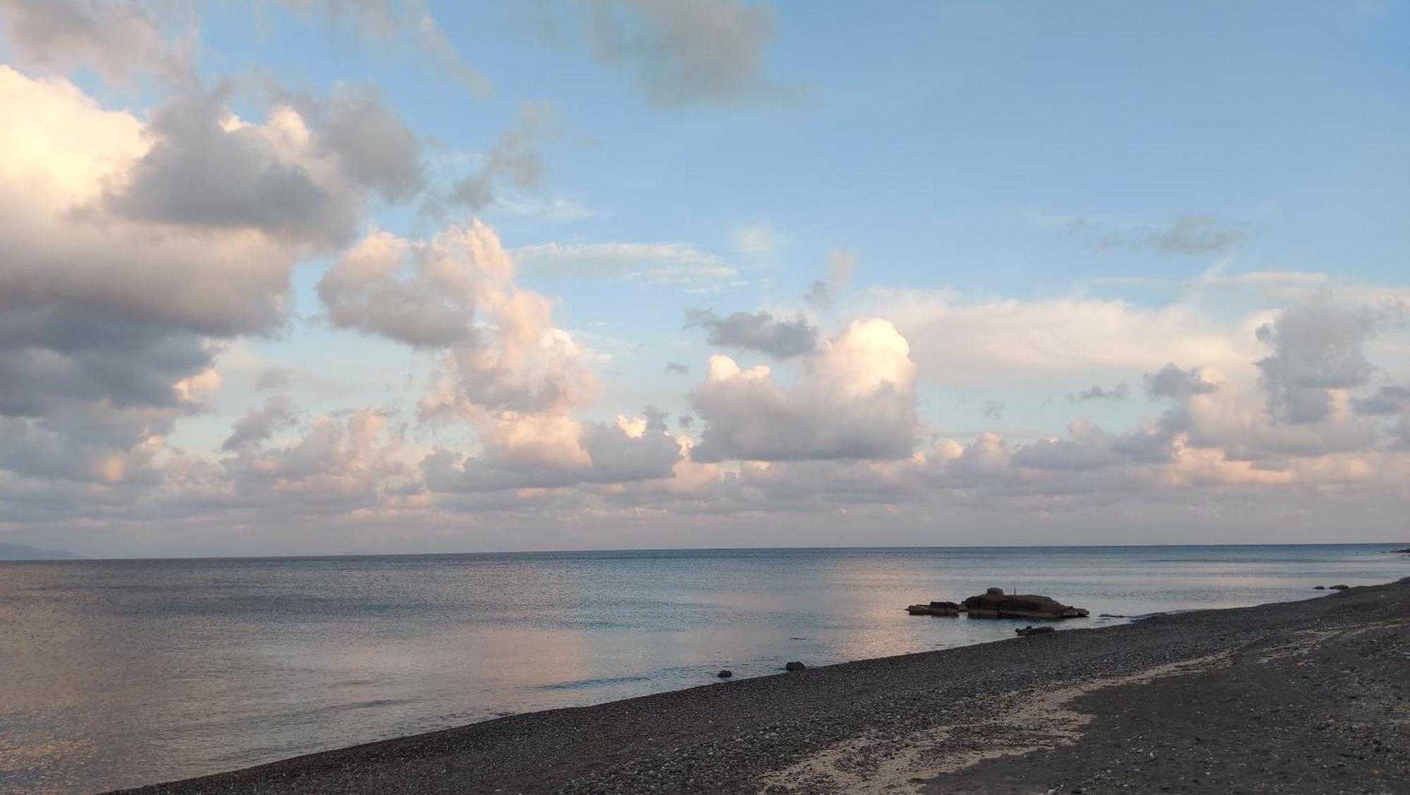 Sea Breeze Holiday home *