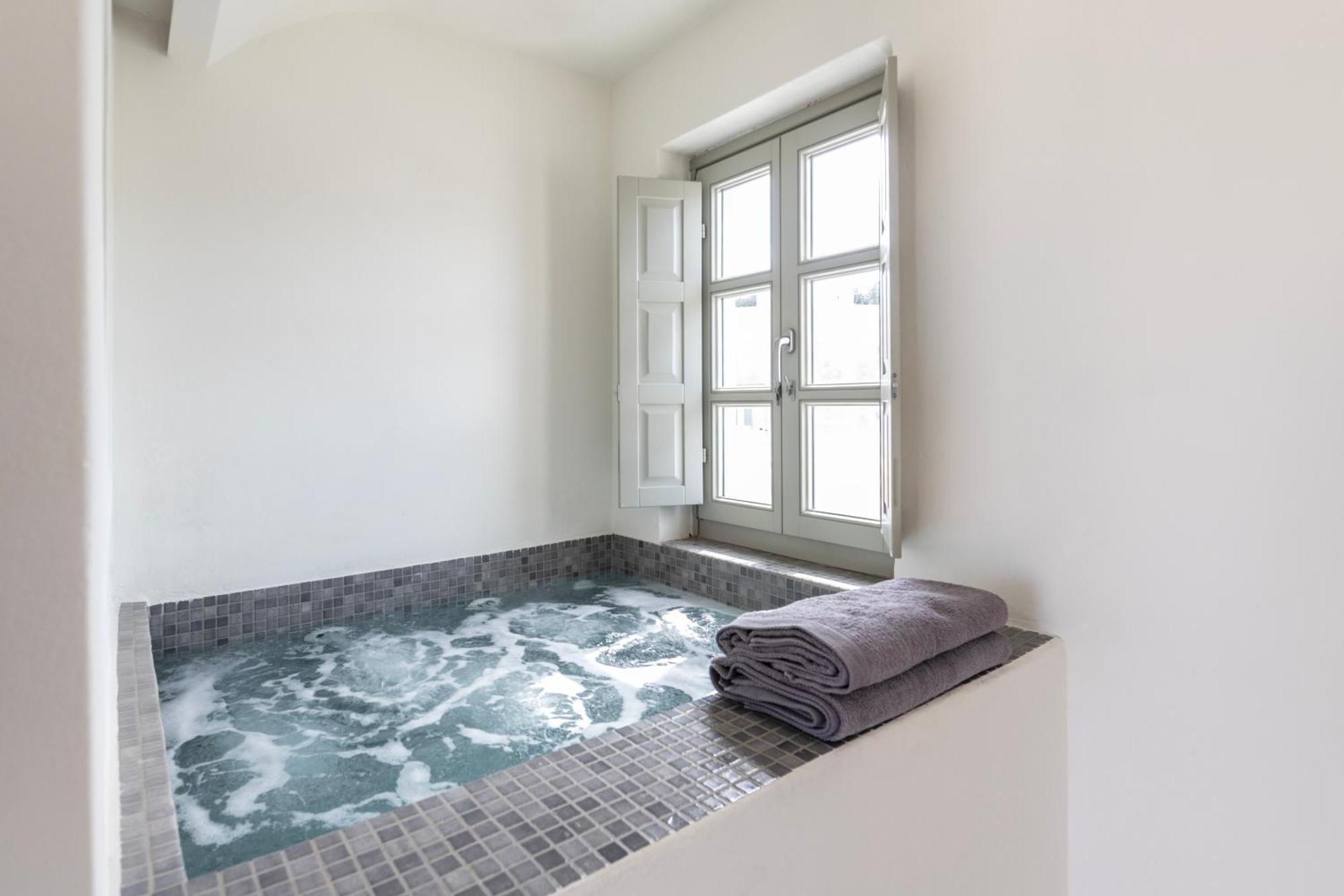 Aparthotel Frescoes Luxury By Kb Hospitality *