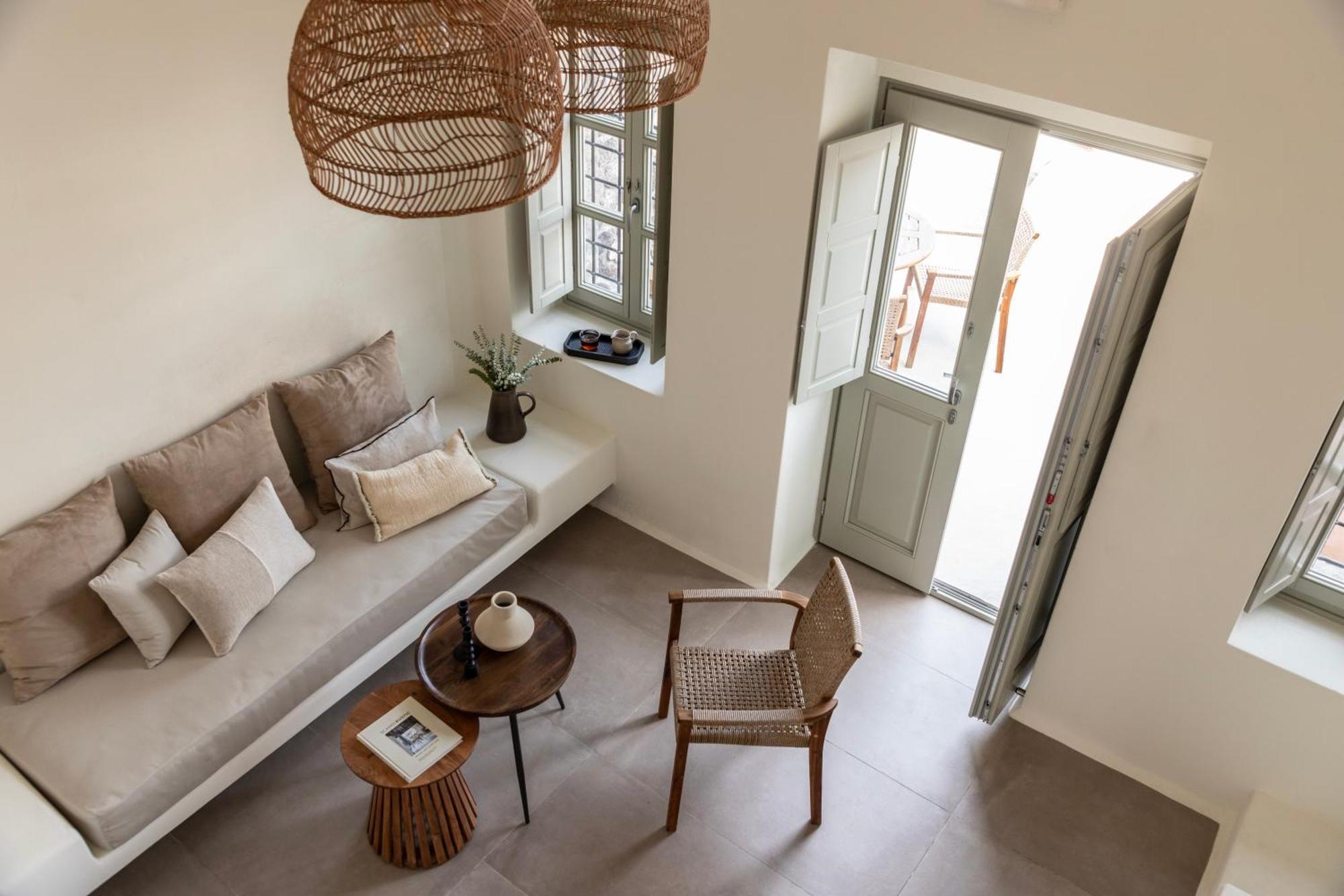 Frescoes Luxury By Kb Hospitality Messaria (Santorini)