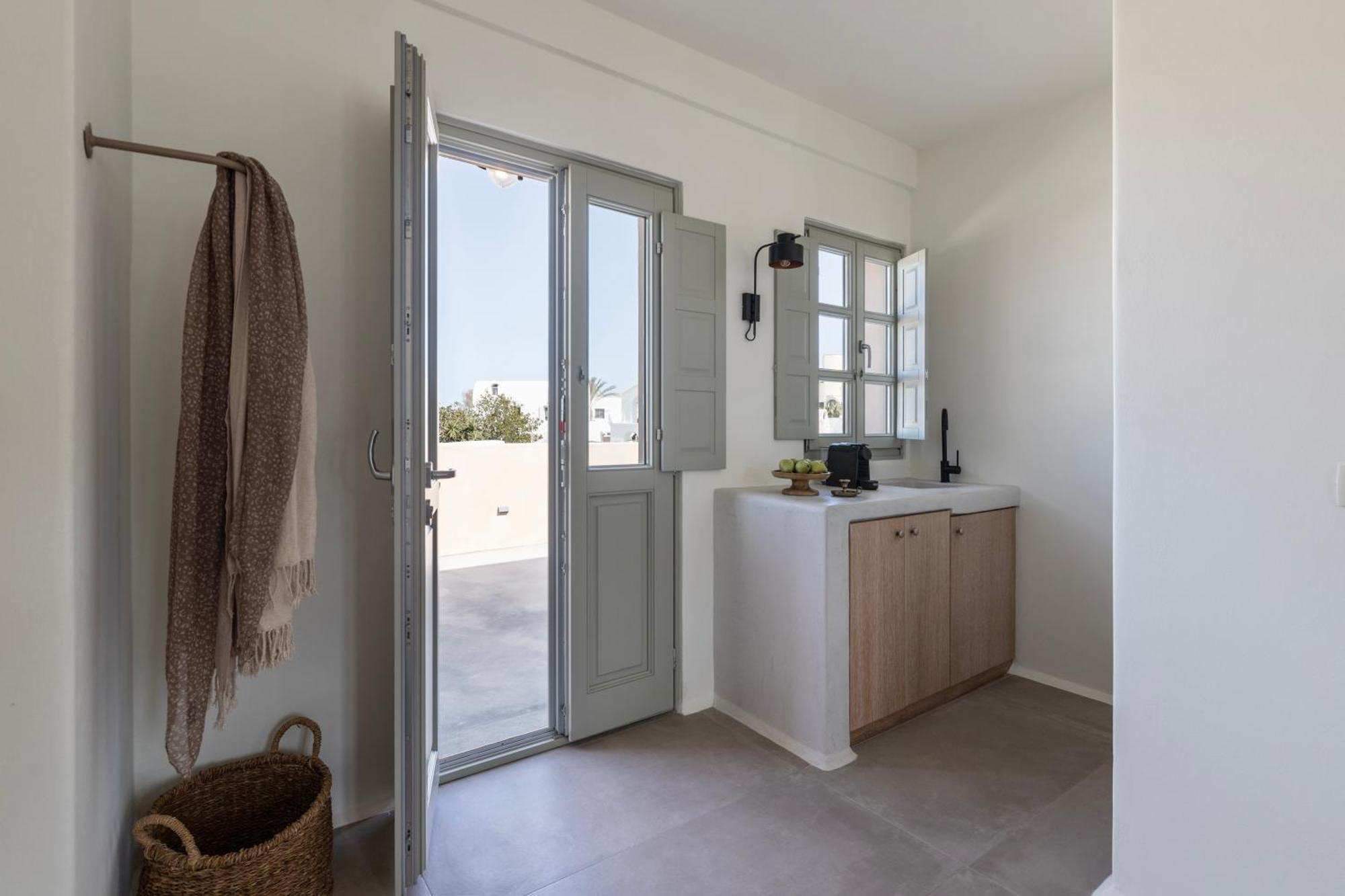 Frescoes Luxury By Kb Hospitality Aparthotel