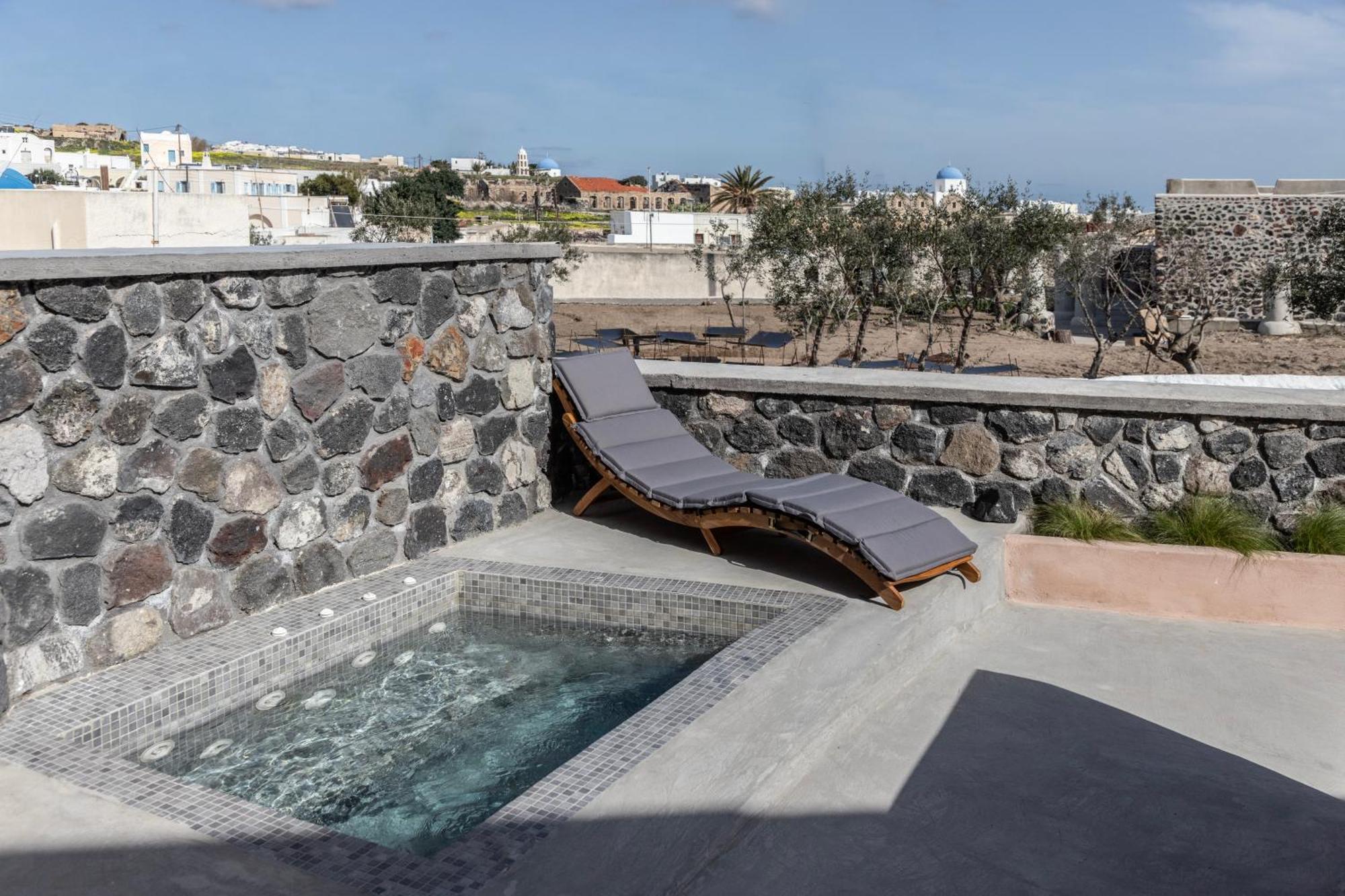 Frescoes Luxury By Kb Hospitality Messaria (Santorini)