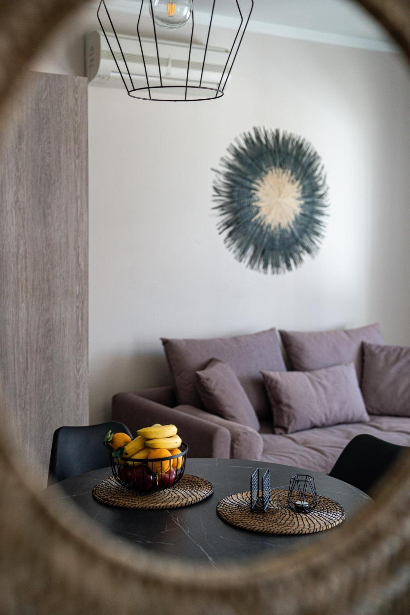 Seaside House For 10 Kandia