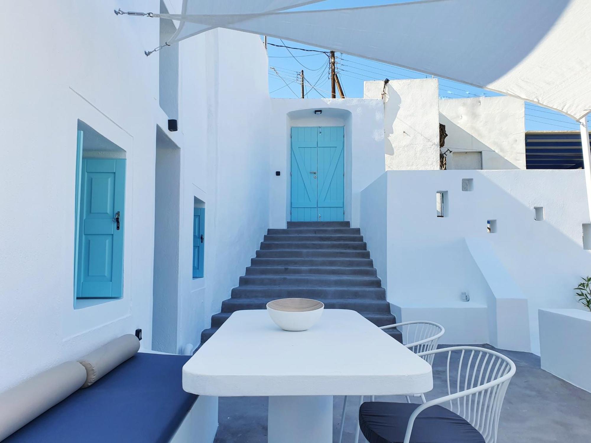 Sun Spell With Sea View-private Plunge Pool Fira (Santorini)