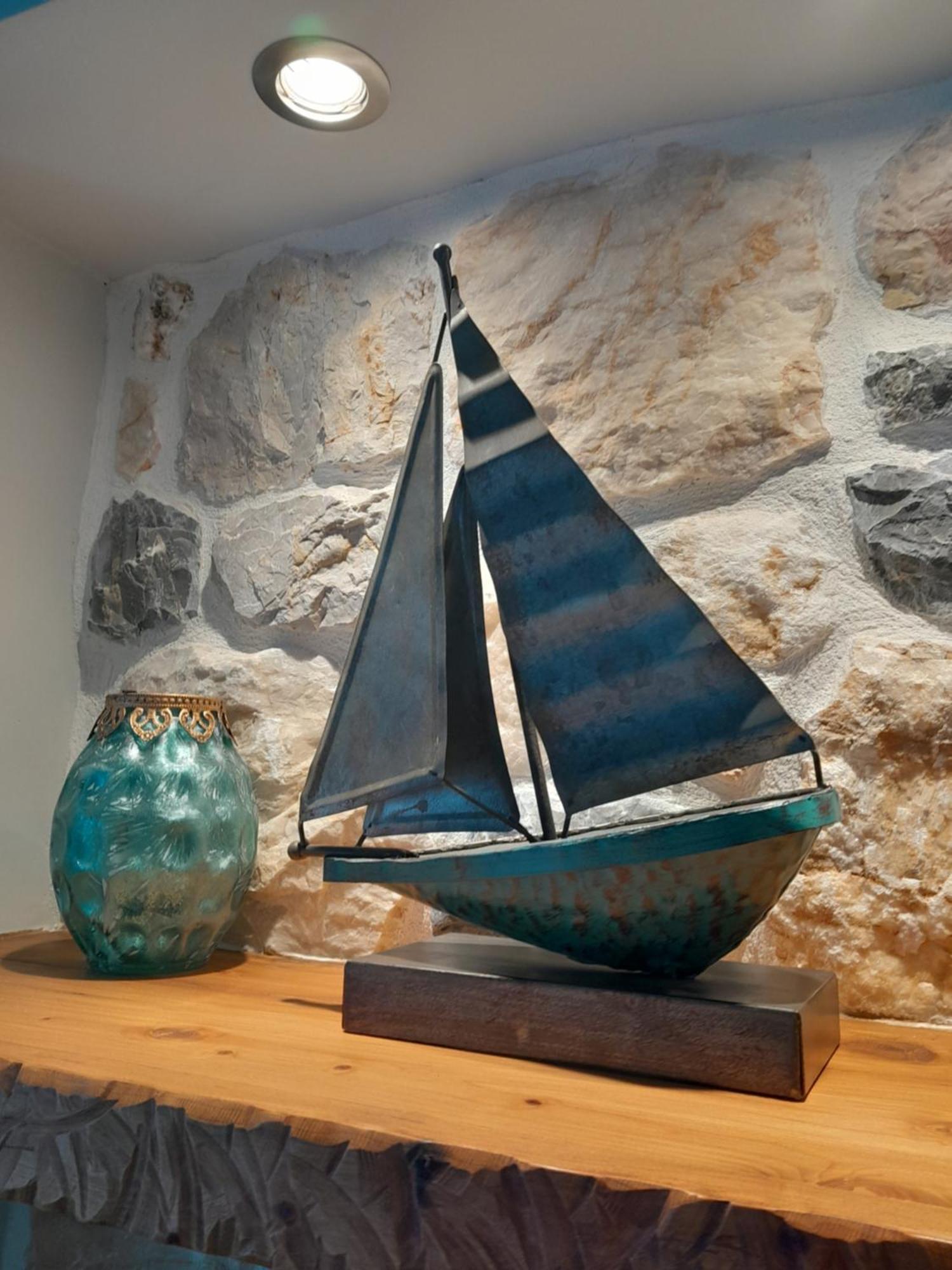 Petrakis Apartment