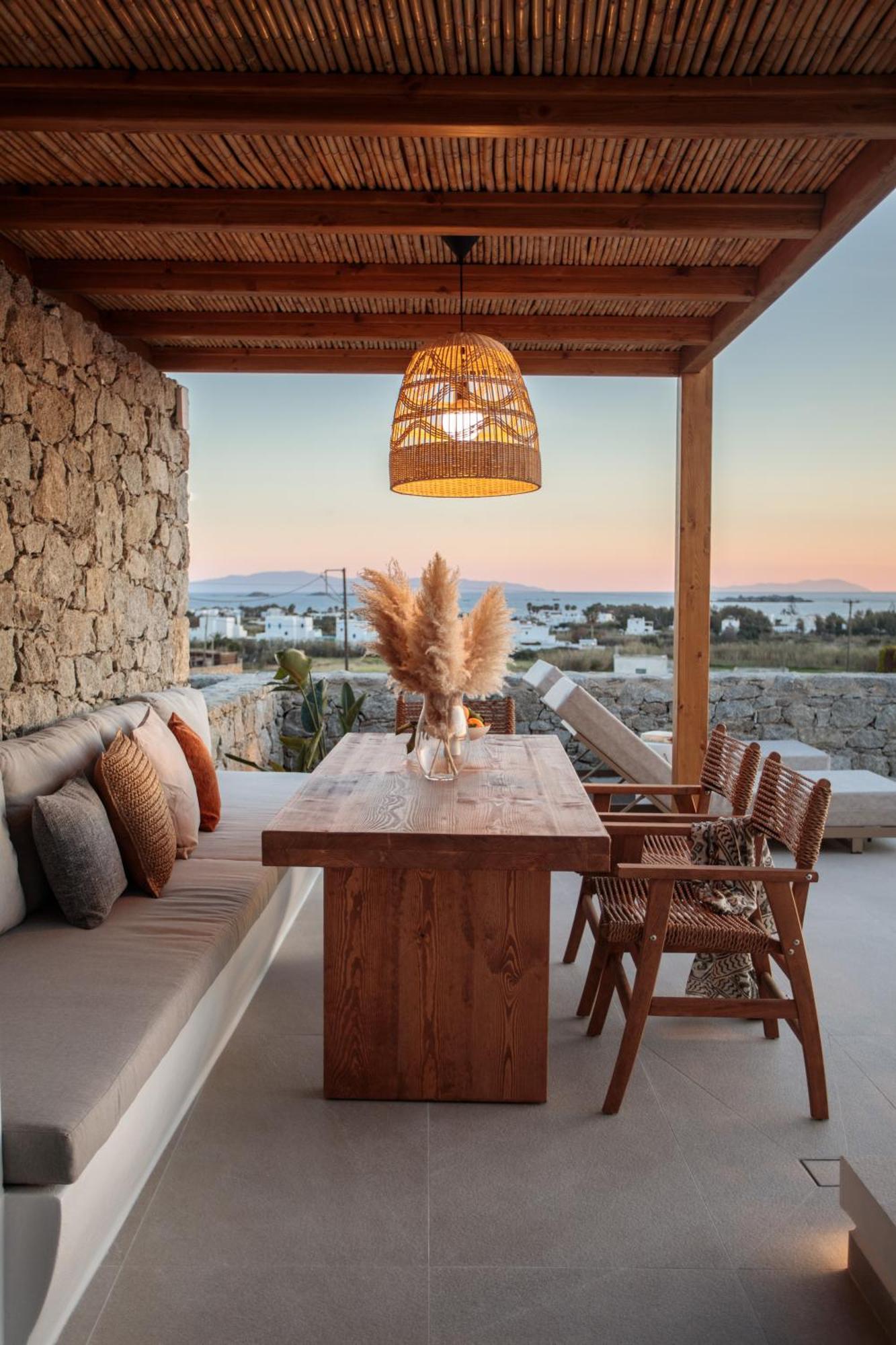 Fyroi Naxos