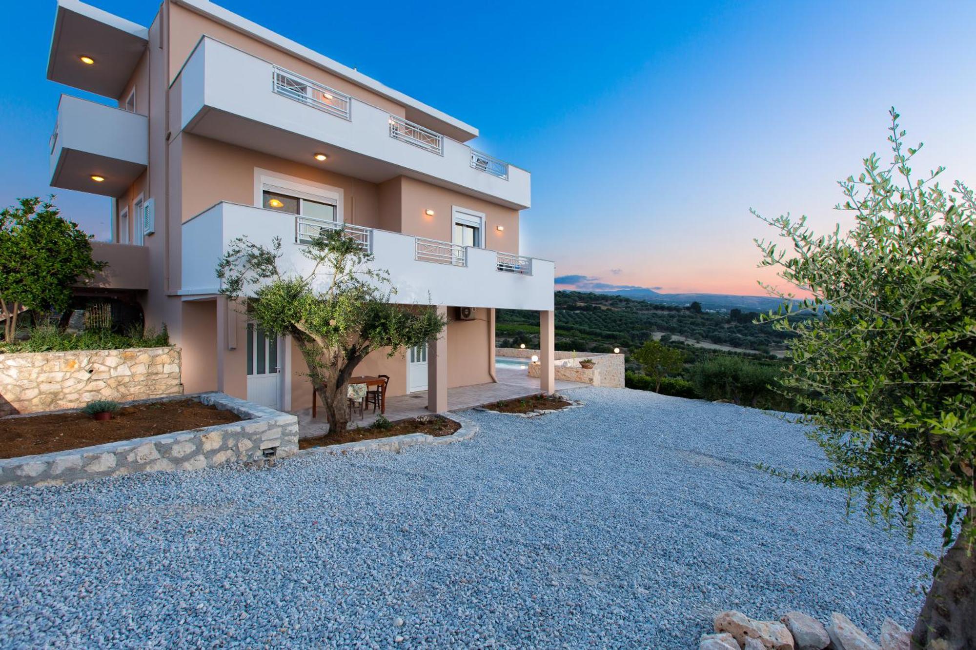 Villa Domazakis -with Private Pool Loutra (Crete)